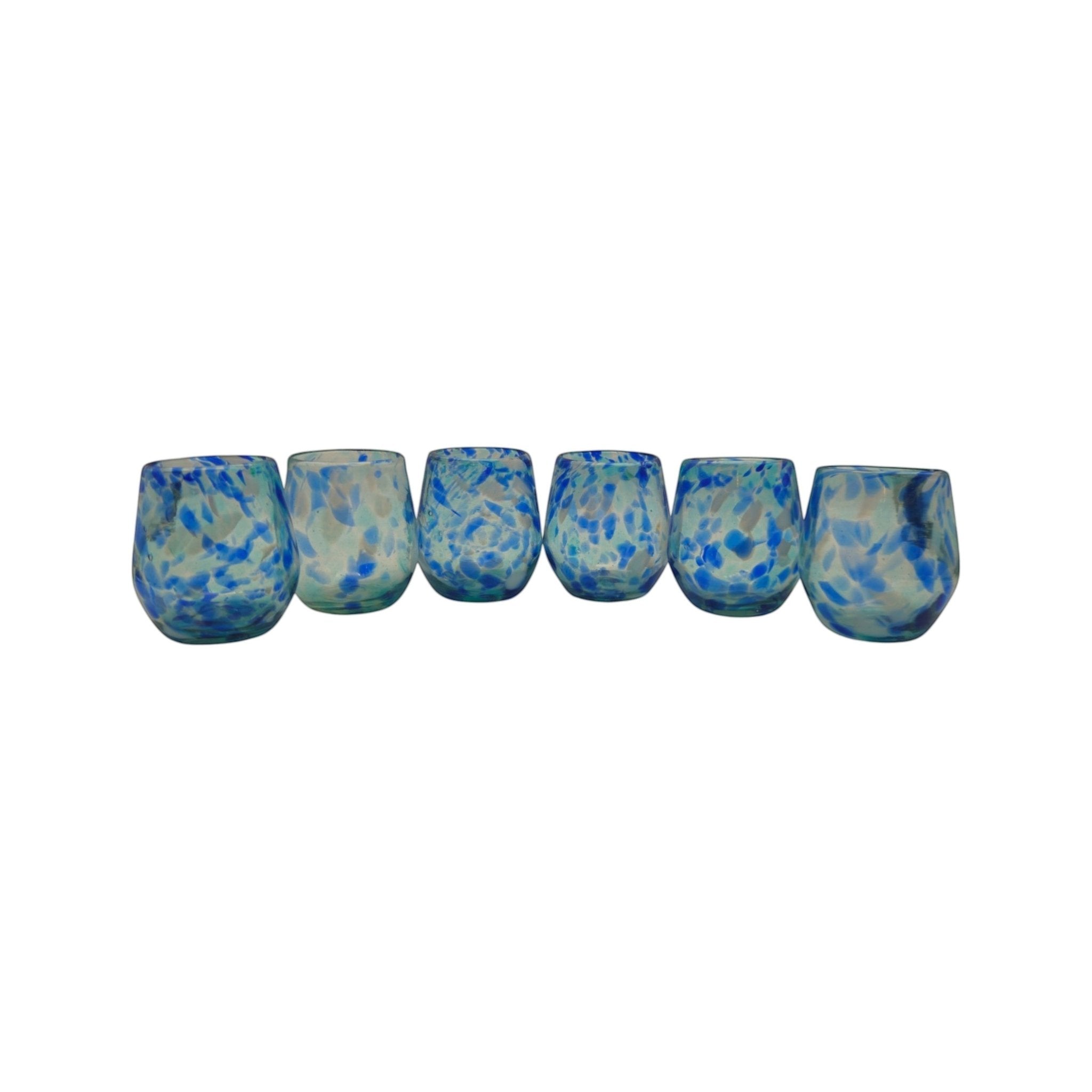 Hand-Blown Mexican Stemless Wine Glass | Blue and White Snow Pattern Mexican Wine Glass La Vie Bien Hand-Blown Mexican Stemless Wine Glass | Blue and White Snow Pattern