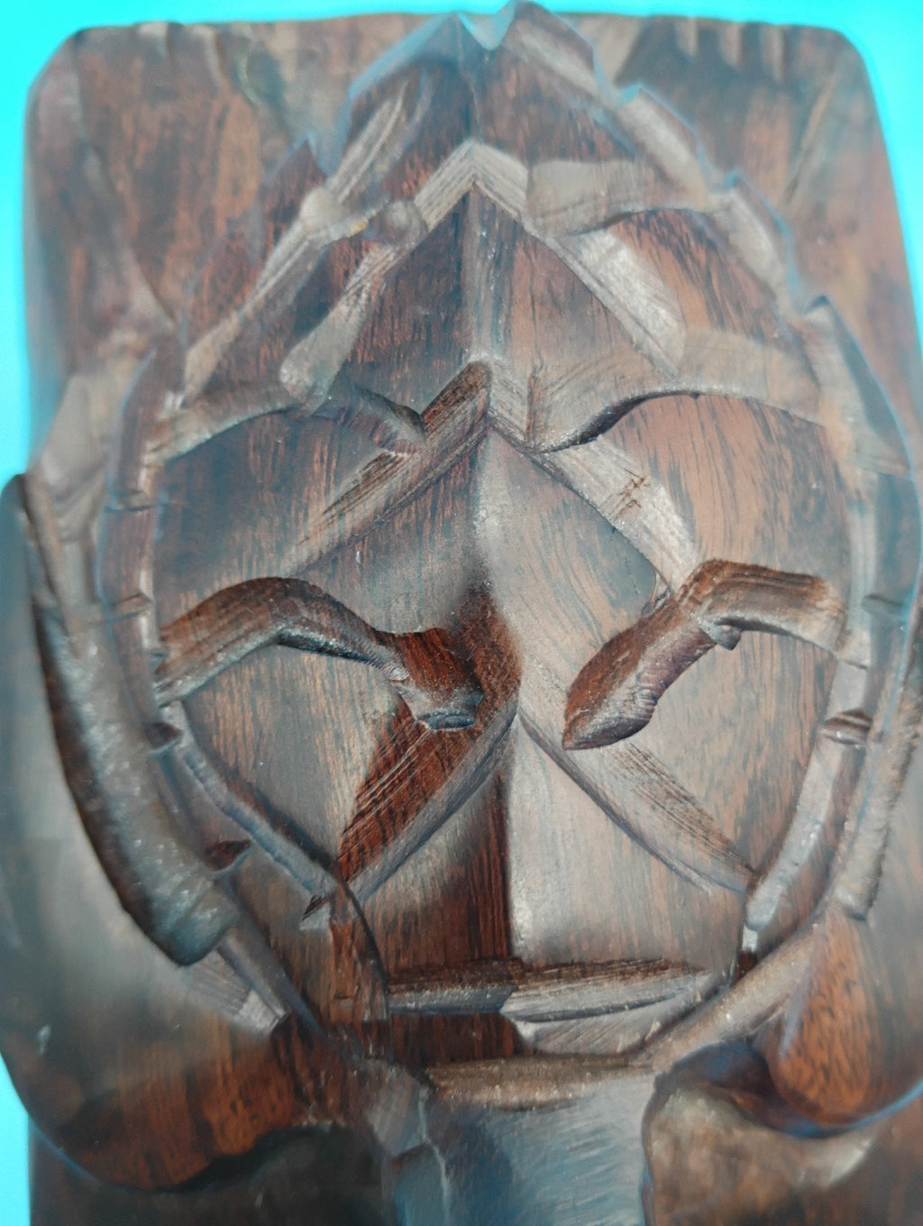 Hand Carved Ironwood Turtle Box – Coastal Decor Storage 5.25" decorative box La Vie Bien Hand Carved Ironwood Turtle Box – Coastal Decor Storage 5.25"