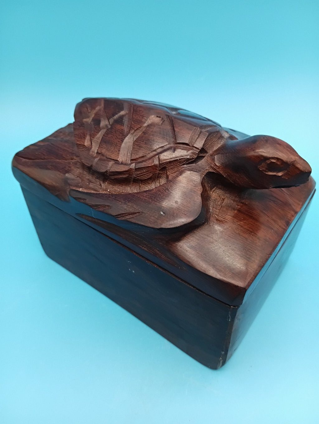 Hand Carved Ironwood Turtle Box – Coastal Decor Storage 5.25" decorative box La Vie Bien Hand Carved Ironwood Turtle Box – Coastal Decor Storage 5.25"
