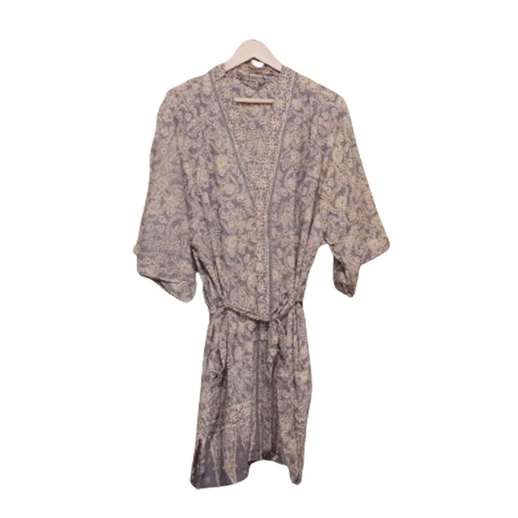 Hand Dyed Batik Robe Kimono, 100% Cotton, Gray, Silver Petals Robes La Vie Bien Hand Dyed Batik Robe Kimono, 100% Cotton, Gray, Silver Petals