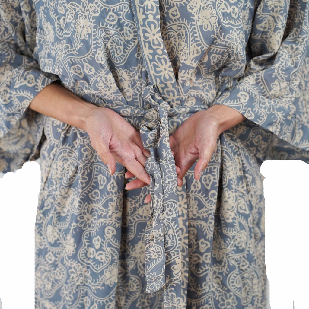 Hand Dyed Batik Robe Kimono, 100% Cotton, Gray, Silver Petals Robes La Vie Bien Hand Dyed Batik Robe Kimono, 100% Cotton, Gray, Silver Petals