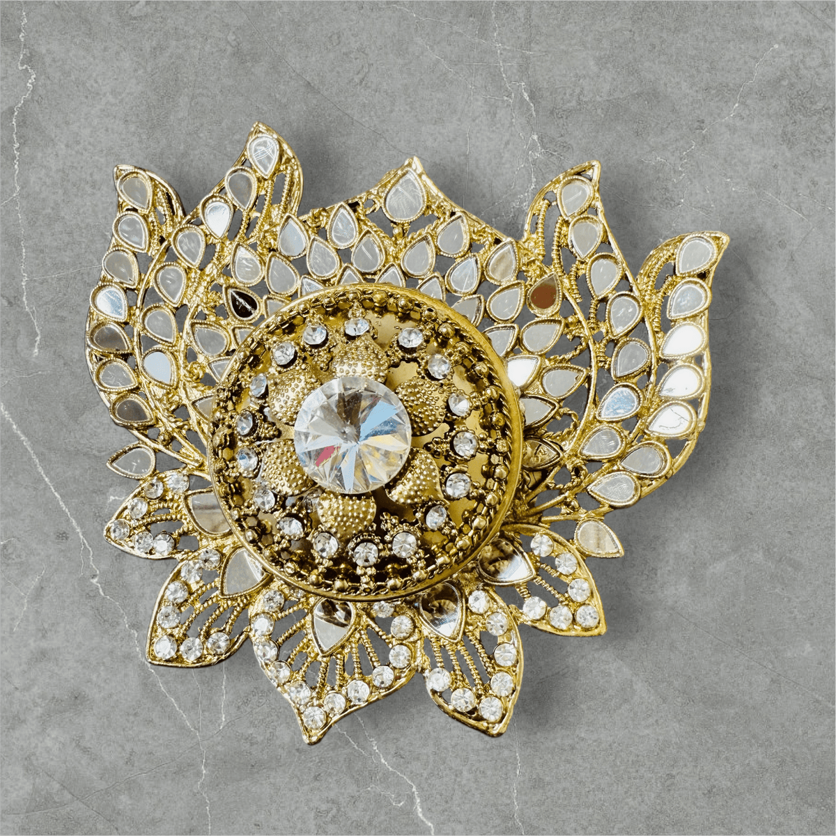 Handmade Designer Lotus Shaped Kundan Dibbies/Sindoor Daani/Trinket Box La Vie Bien Handmade Designer Lotus Shaped Kundan Dibbies/Sindoor Daani/Trinket Box