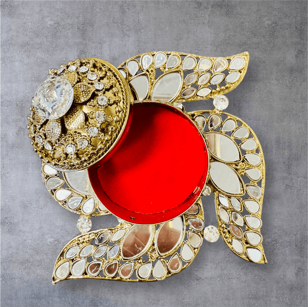Handmade Designer Swastik Shaped Kundan Dibbies/Sindoor Daani/Trinket Box La Vie Bien Handmade Designer Swastik Shaped Kundan Dibbies/Sindoor Daani/Trinket Box