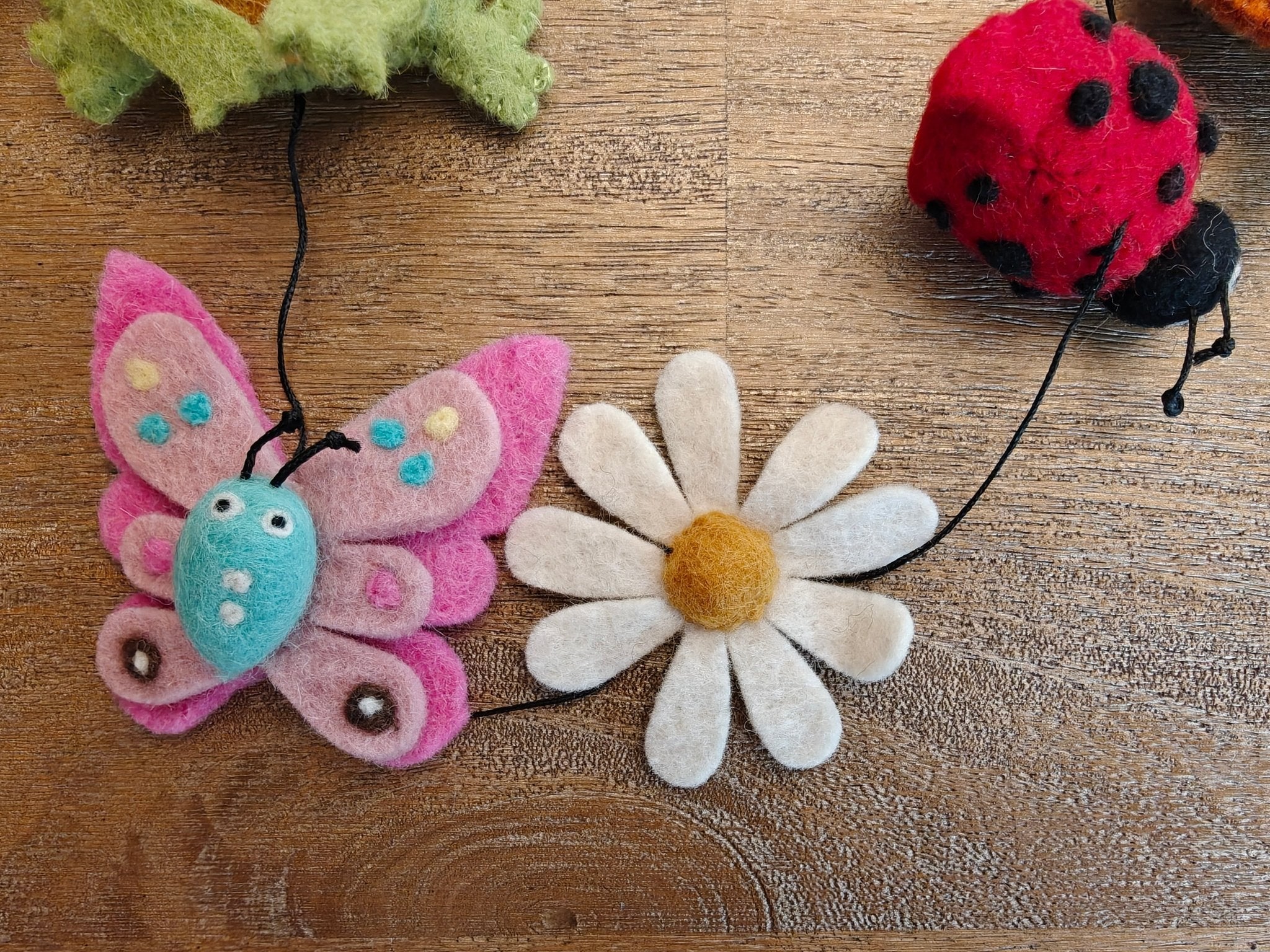 Handmade felt Springtime Bug Buddies Garland - Wall Décor for kid's room or nursery La Vie Bien Handmade felt Springtime Bug Buddies Garland - Wall Décor for kid's room or nursery