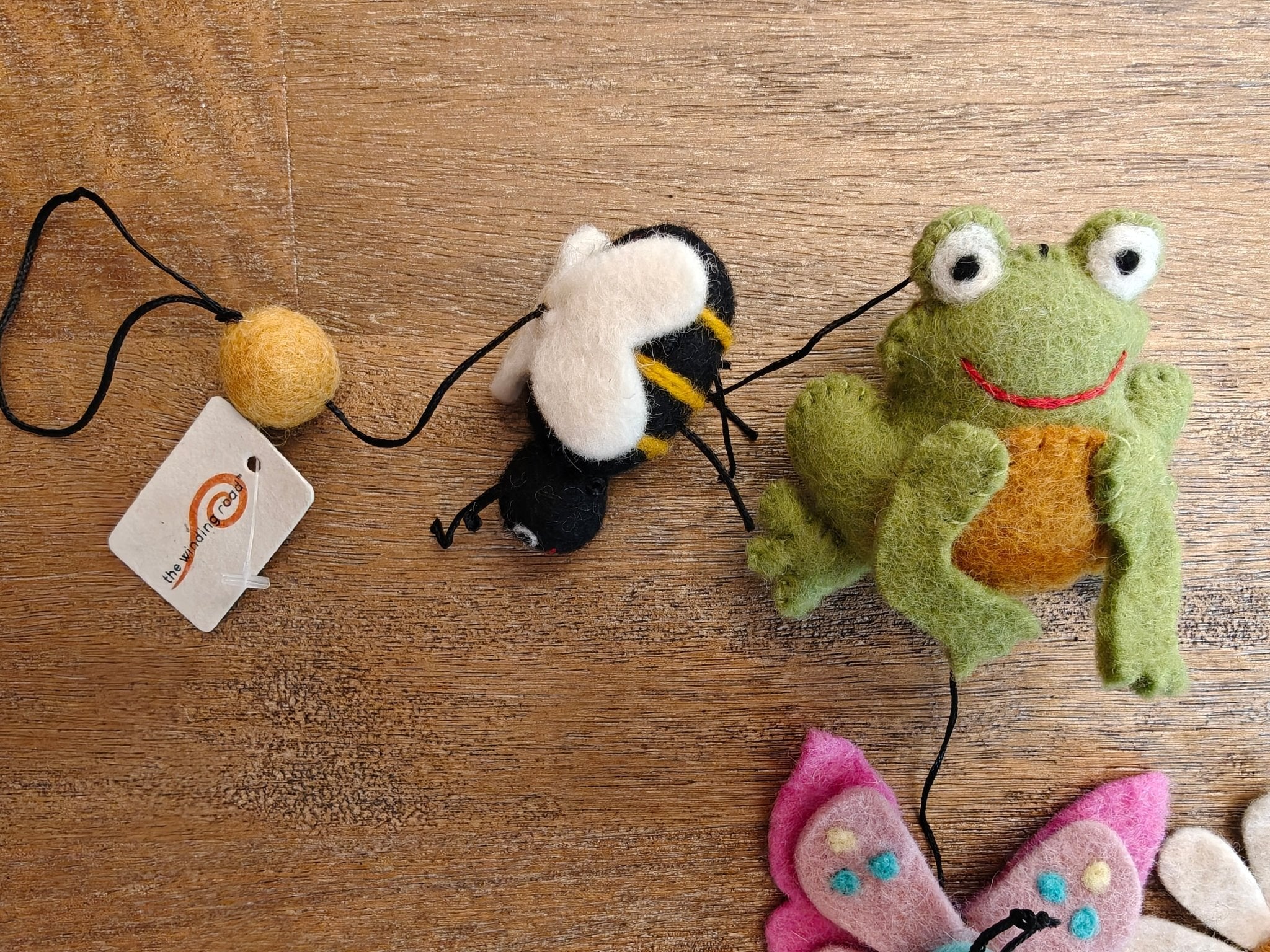 Handmade felt Springtime Bug Buddies Garland - Wall Décor for kid's room or nursery La Vie Bien Handmade felt Springtime Bug Buddies Garland - Wall Décor for kid's room or nursery