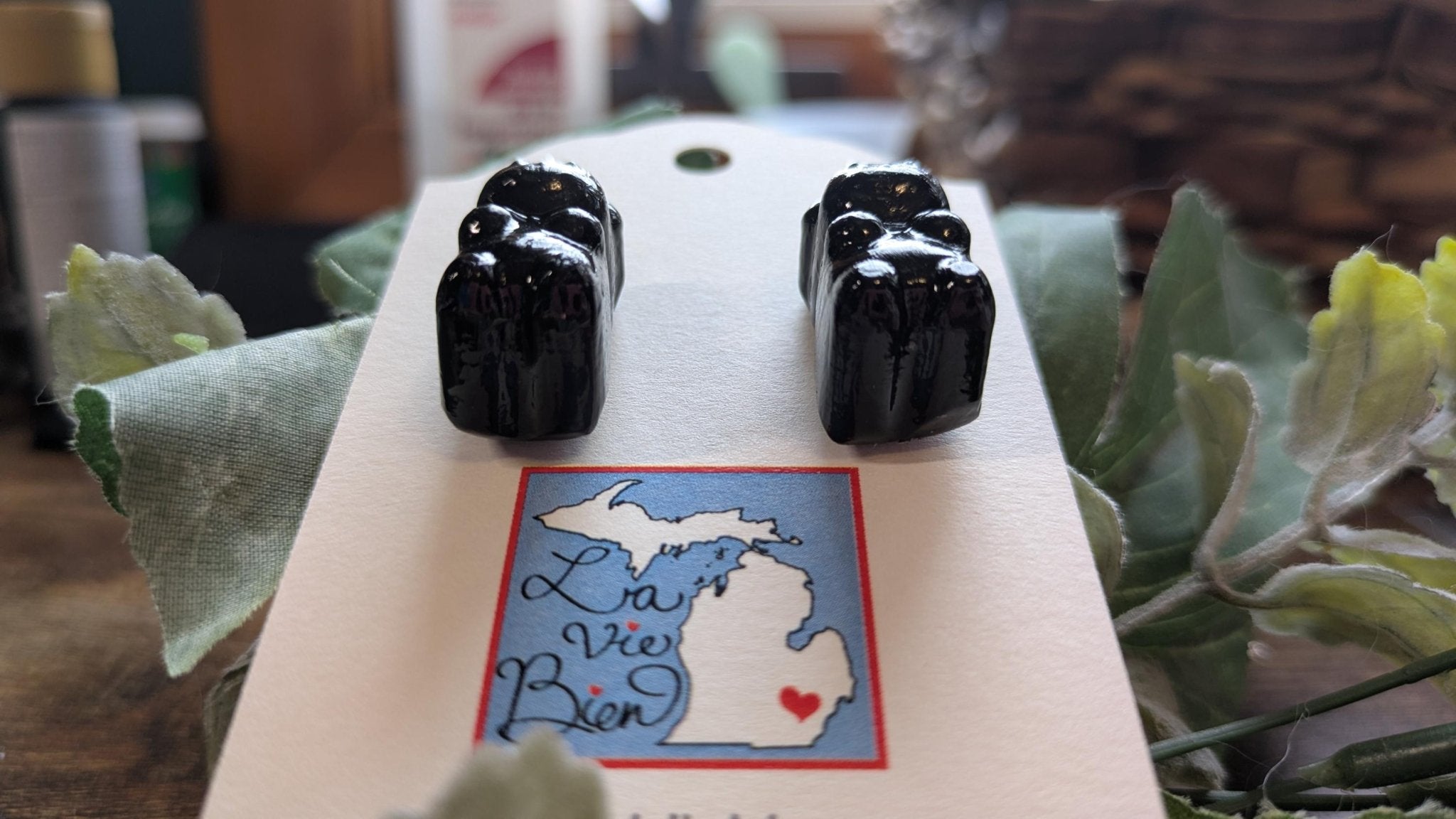 Handmade Goth Gummy Bear Earrings: Shiny Black Polymer Clay Jewelry Earrings La Vie Bien Handmade Goth Gummy Bear Earrings: Shiny Black Polymer Clay Jewelry