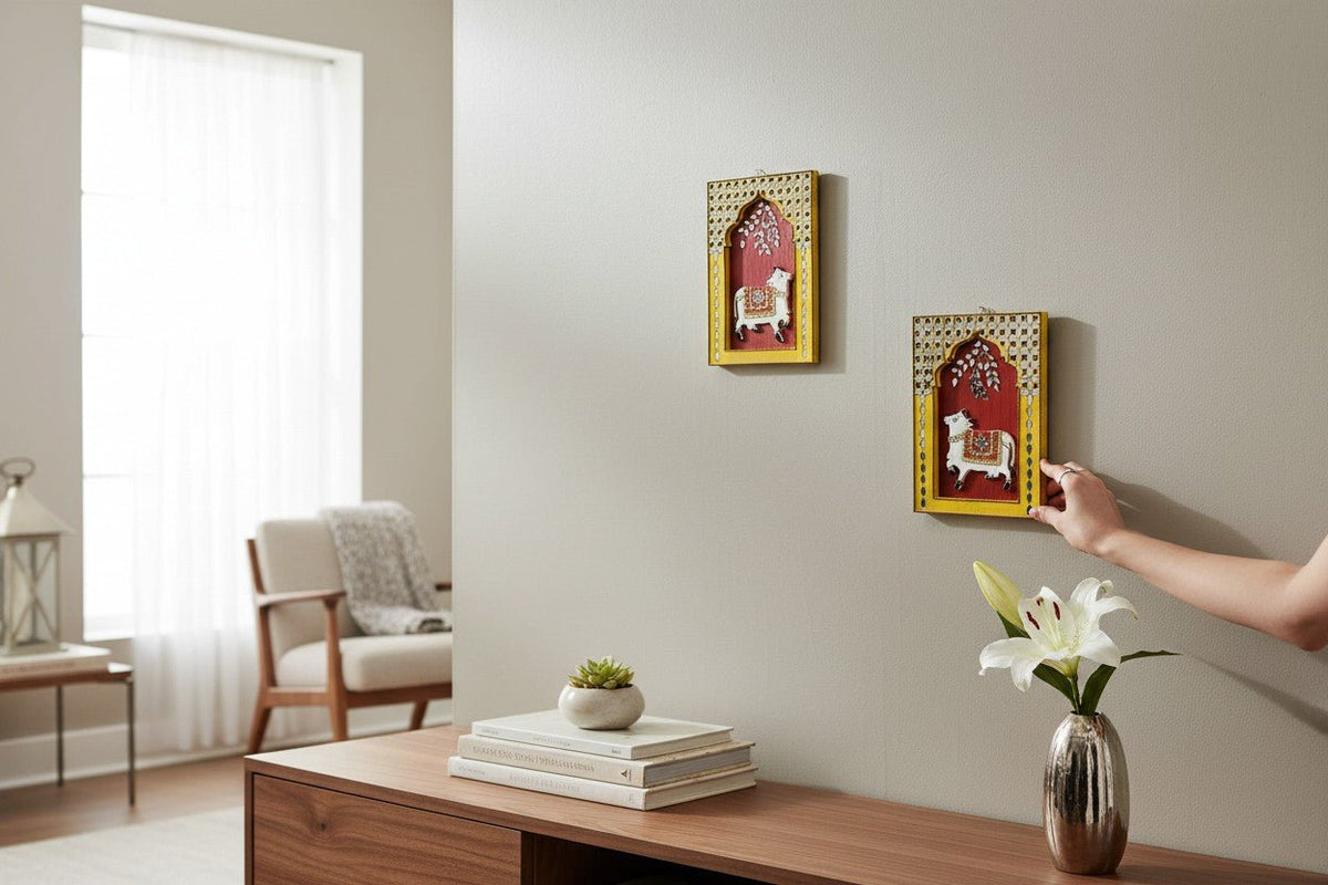 Handmade Lippan Art Wall Hanging, 11 x 8 Inch, Wall Decoration Items for Living Room, Wall Hanging Decor, Handmade Wall Hangings for Home Decoration, Wall Decor, Office (Pichwai Cow) La Vie Bien Handmade Lippan Art Wall Hanging, 11 x 8 Inch, Wall Decoration Items for Living Room, Wall Hanging Decor, Handmade Wall Hangings for Home Decoration, Wall Decor, Office (Pichwai Cow)