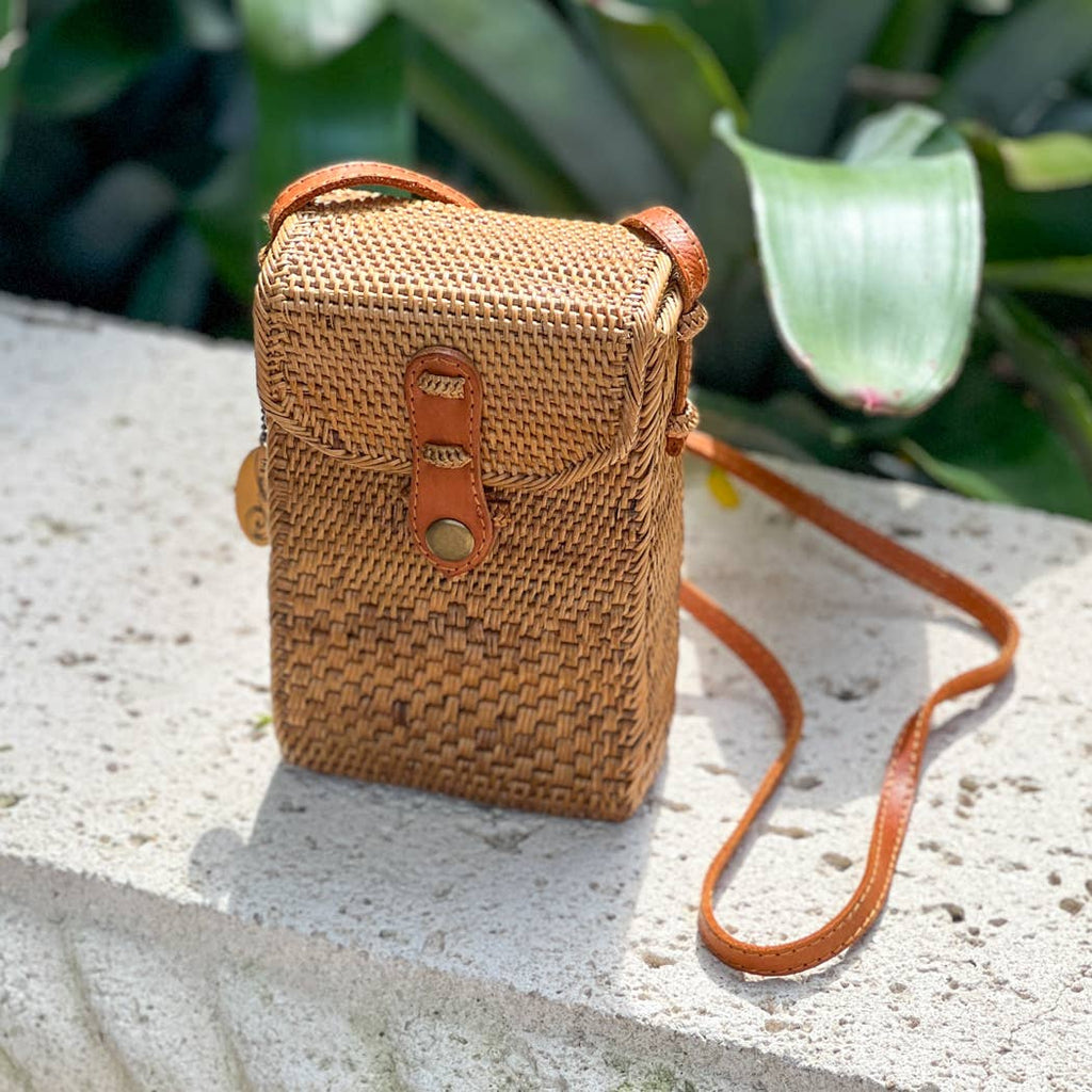 Handmade woven Balinese Ata Vine Cell Phone Resort Crossbody Bag with Leather Strap La Vie Bien Handmade woven Balinese Ata Vine Cell Phone Resort Crossbody Bag with Leather Strap