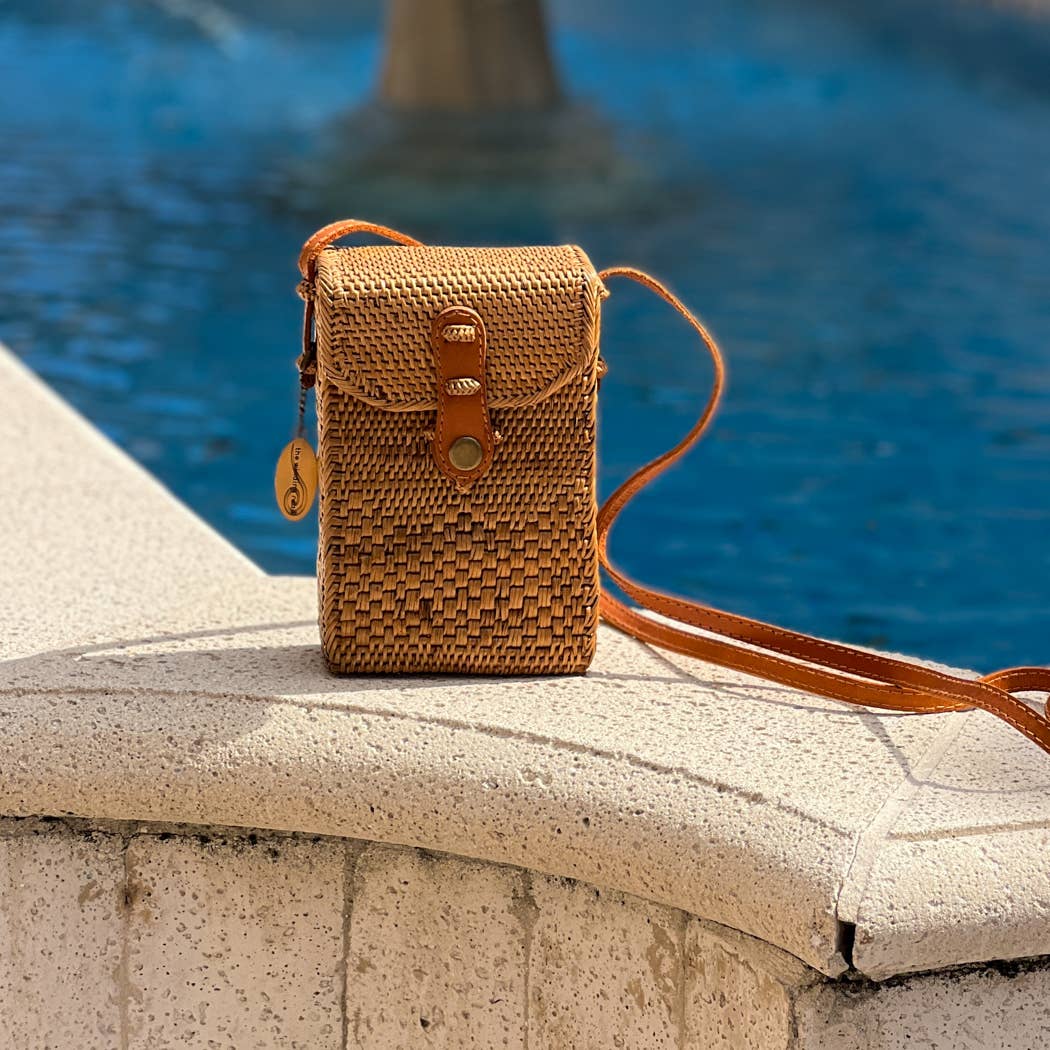 Handmade woven Balinese Ata Vine Cell Phone Resort Crossbody Bag with Leather Strap La Vie Bien Handmade woven Balinese Ata Vine Cell Phone Resort Crossbody Bag with Leather Strap