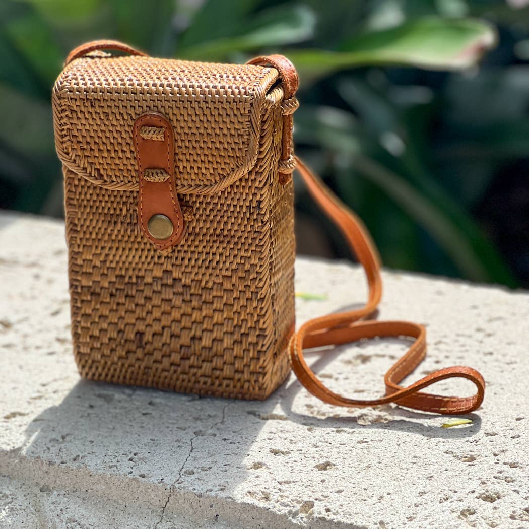 Handmade woven Balinese Ata Vine Cell Phone Resort Crossbody Bag with Leather Strap La Vie Bien Handmade woven Balinese Ata Vine Cell Phone Resort Crossbody Bag with Leather Strap