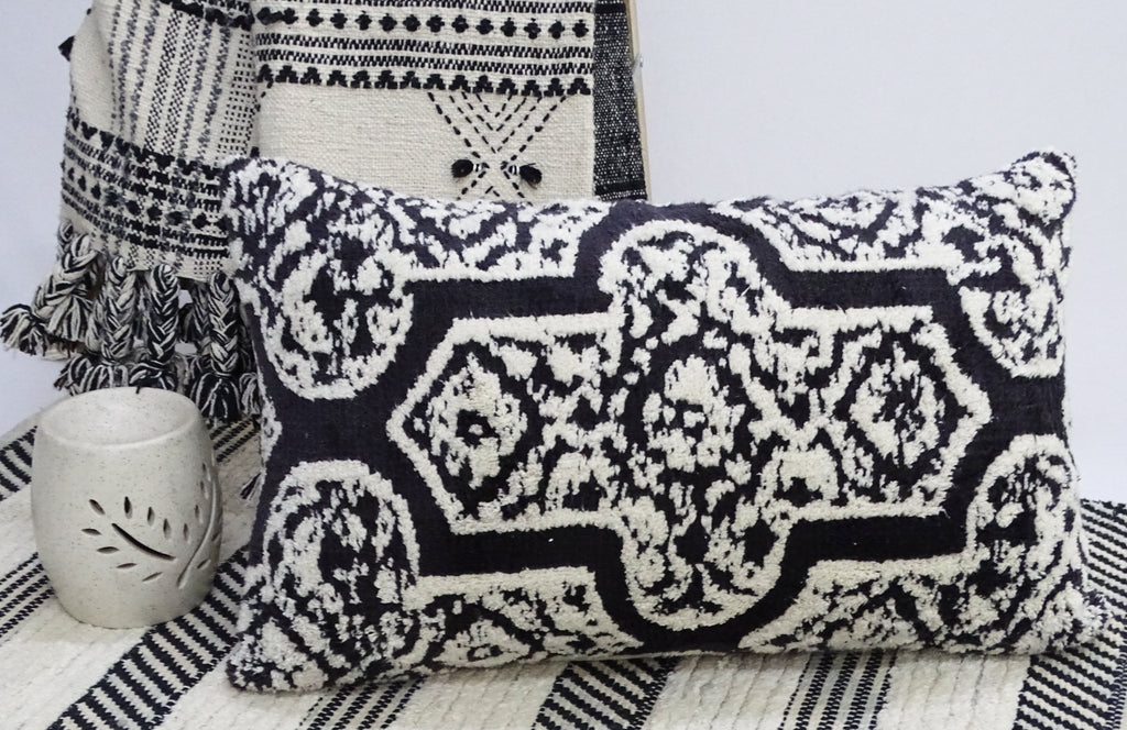 Handwoven 14"X 24" Throw Pillow for Sofa Throw Pillow La Vie Bien Handwoven 14"X 24" Throw Pillow for Sofa