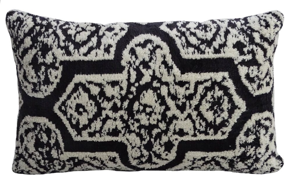 Handwoven 14"X 24" Throw Pillow for Sofa Throw Pillow La Vie Bien Handwoven 14"X 24" Throw Pillow for Sofa