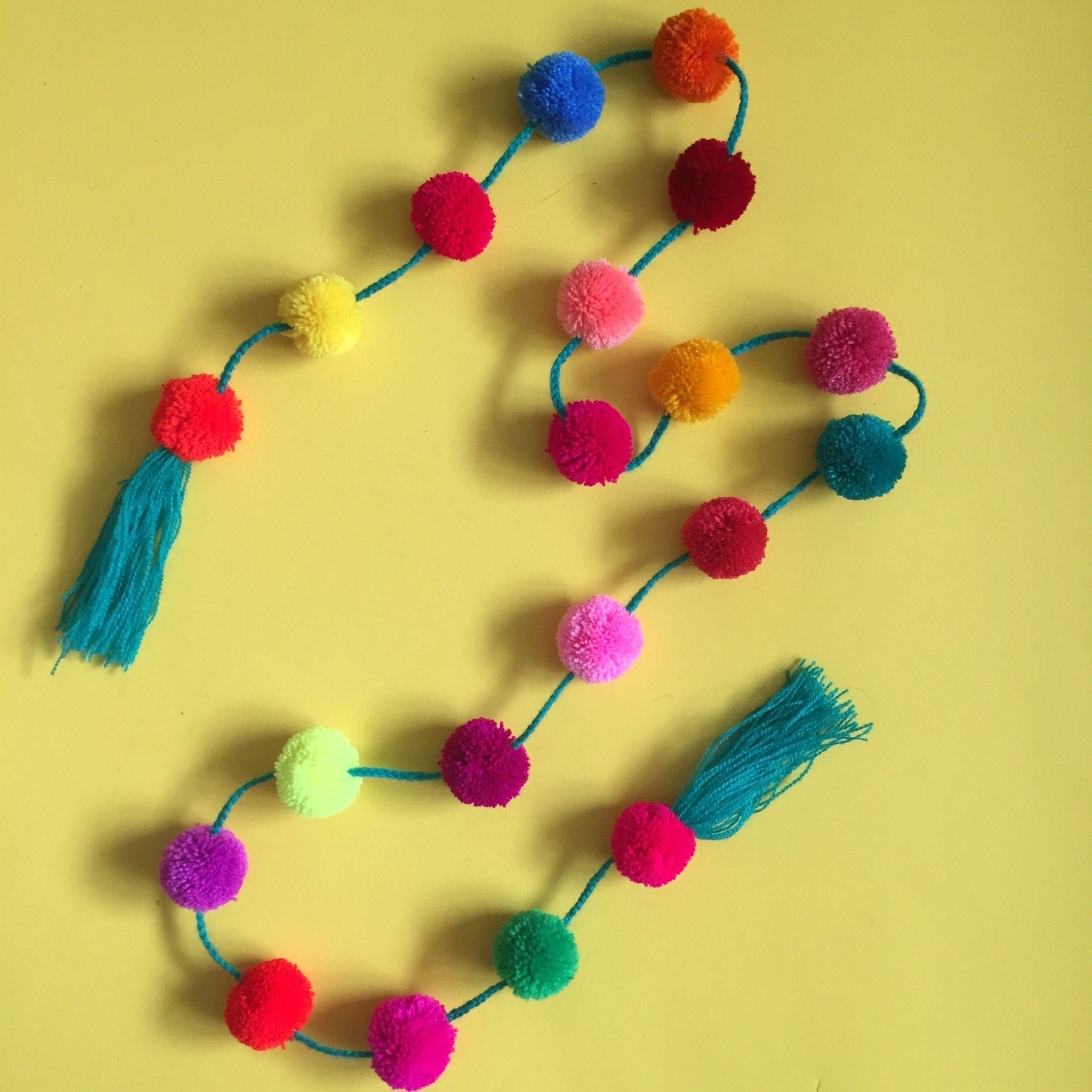 Hanging Garland Decor Boho Multicolor Pom Pom Strip - Mexico Decor La Vie Bien Hanging Garland Decor Boho Multicolor Pom Pom Strip - Mexico