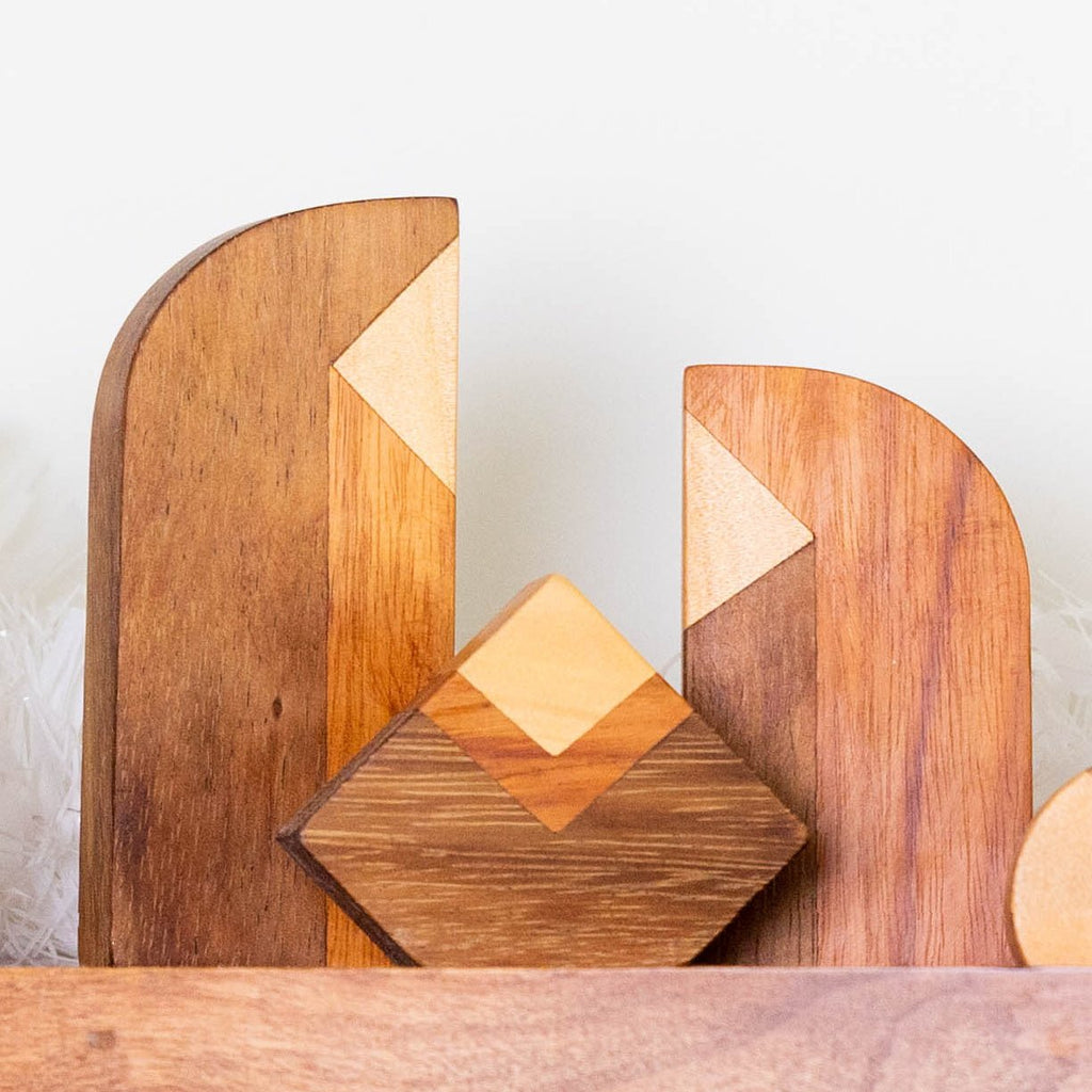 Holy Family Modern Wood Nativity Scene - 3 piece Home La Vie Bien Holy Family Modern Wood Nativity Scene - 3 piece