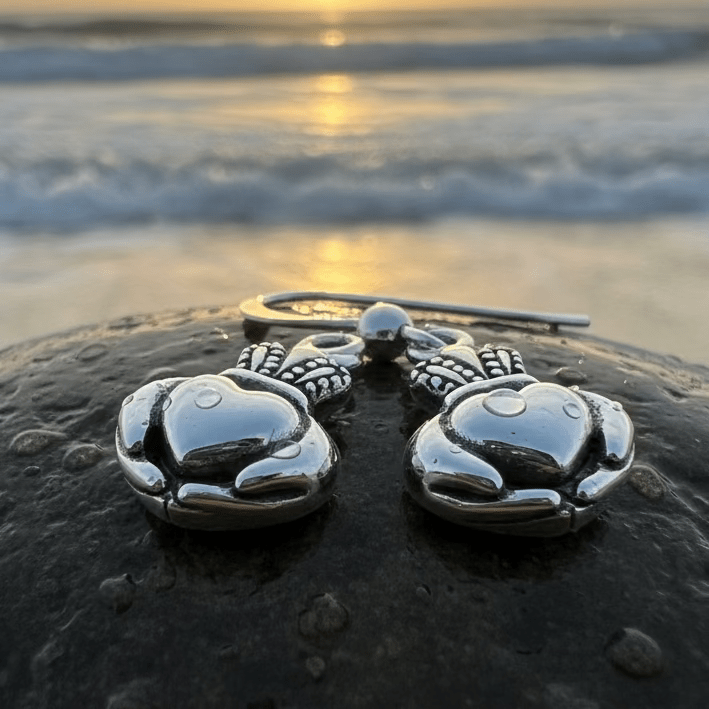 Idalia Irish Claddagh Earrings in Sterling Silver Dangle Earrings La Vie Bien Idalia Irish Claddagh Earrings in Sterling Silver