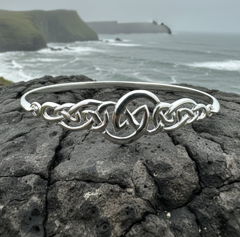 Violetta Celtic Knot Bracelet