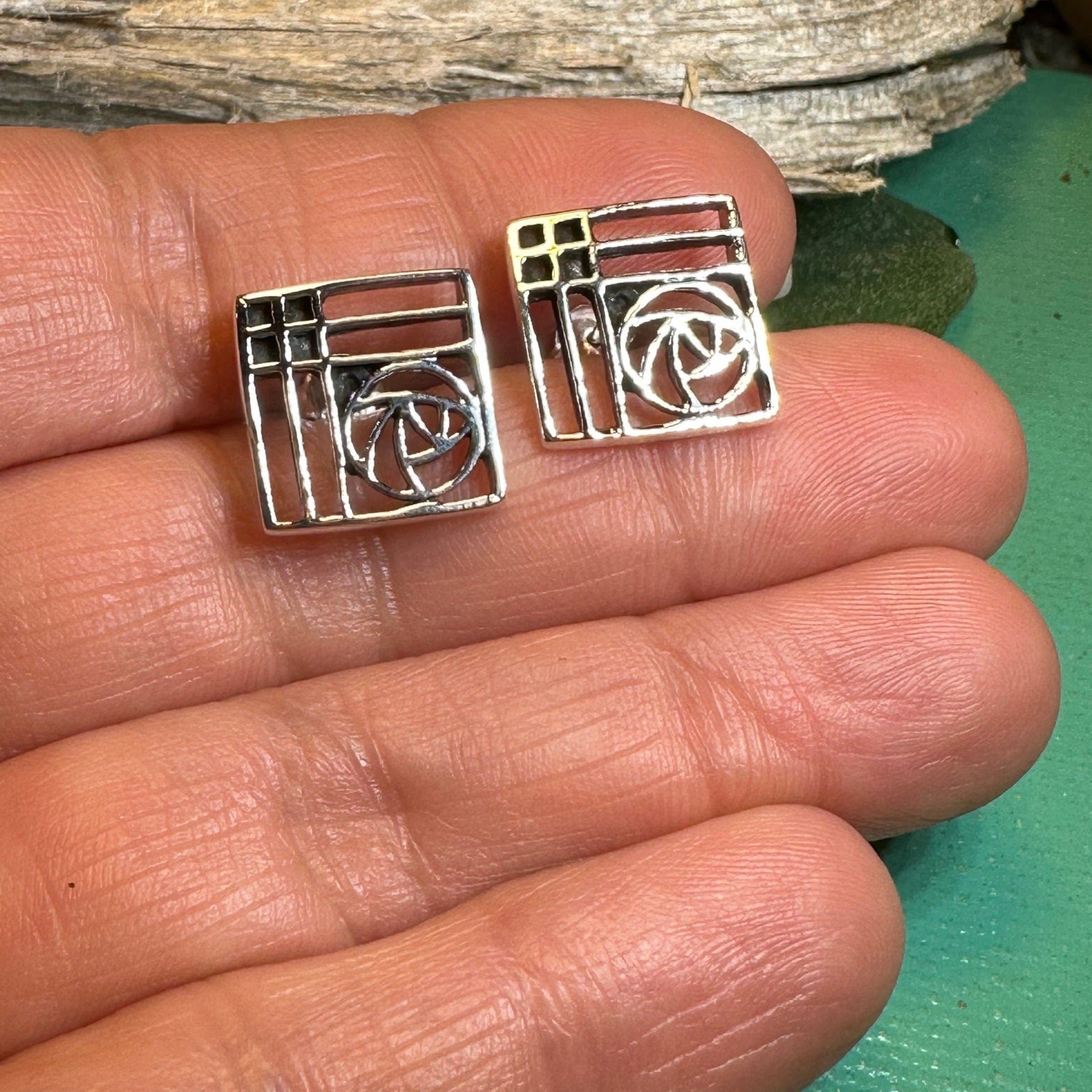 Lacee Mackintosh Rose Post Earrings