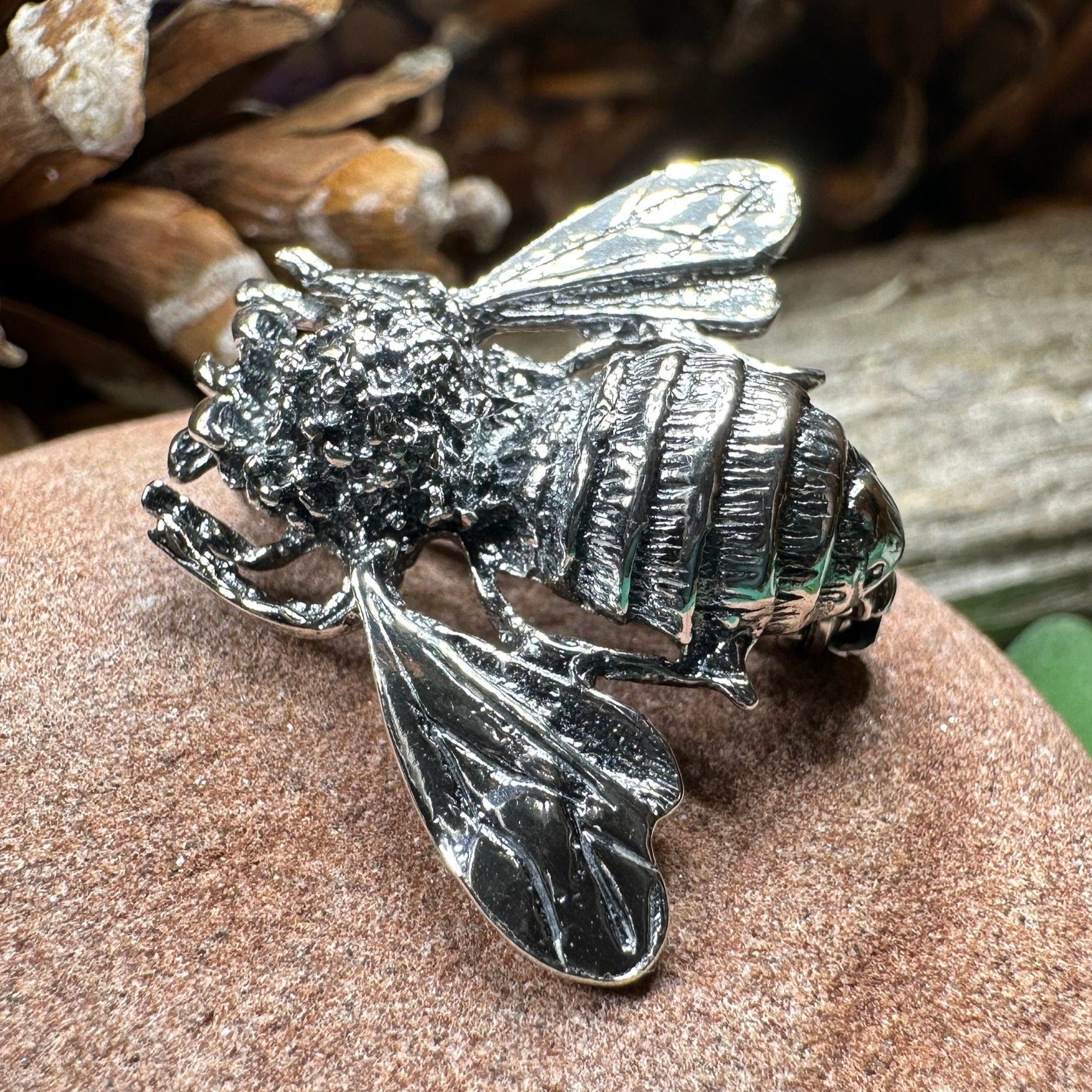 Realistic Bee Brooch in Sterling Silver