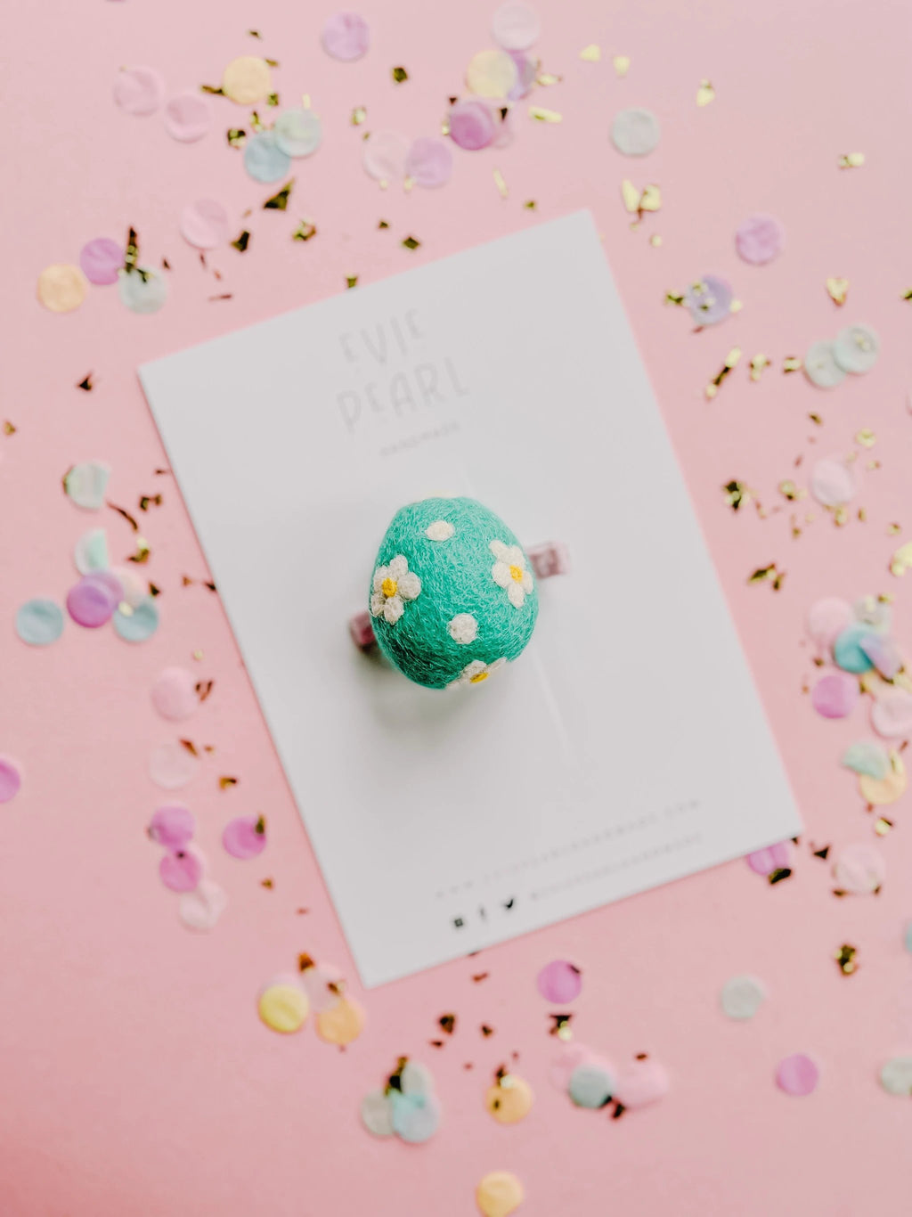 Teal Daisy Egg clip by Evie Pearl Handmade