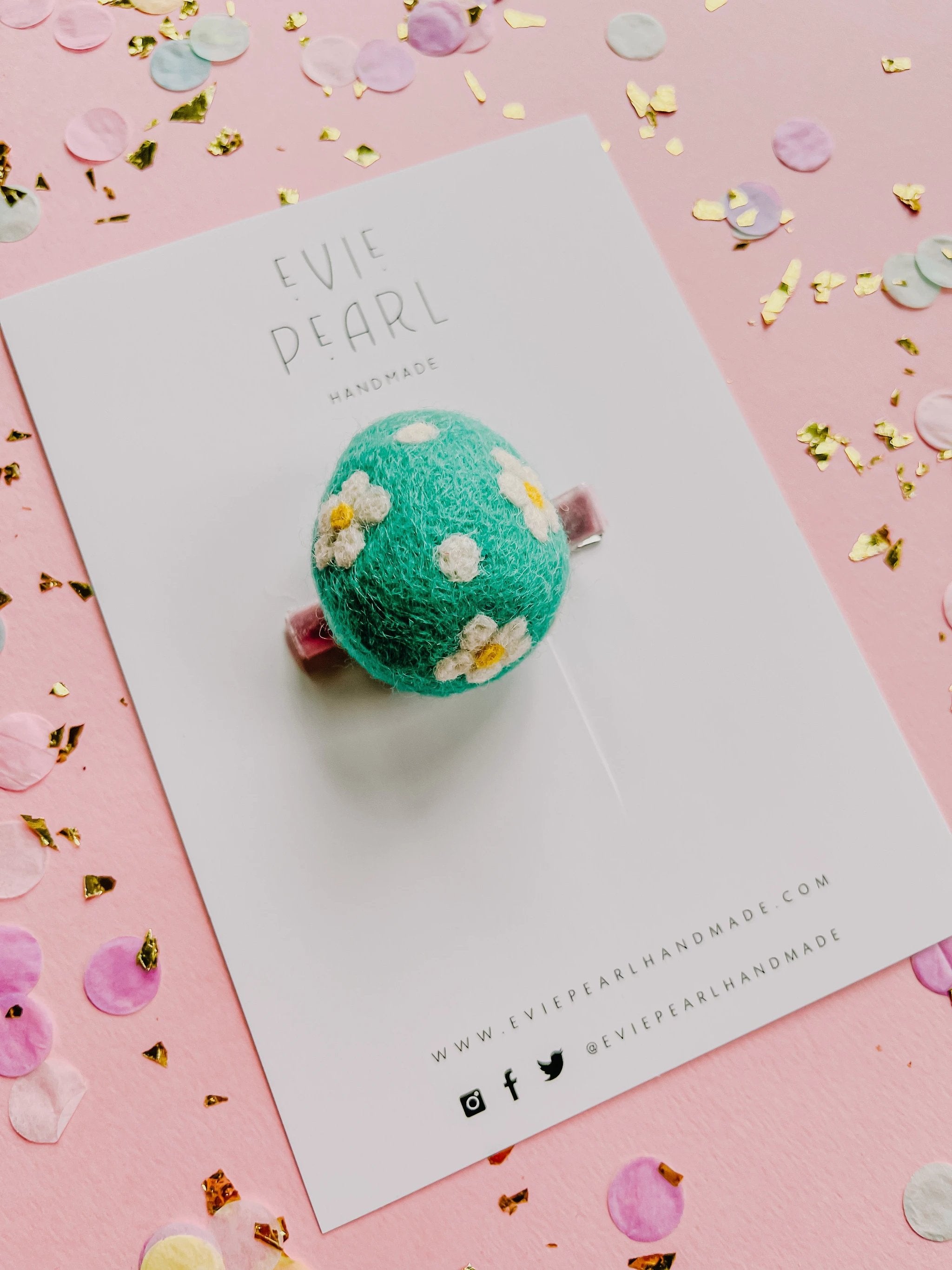 Teal Daisy Egg clip by Evie Pearl Handmade