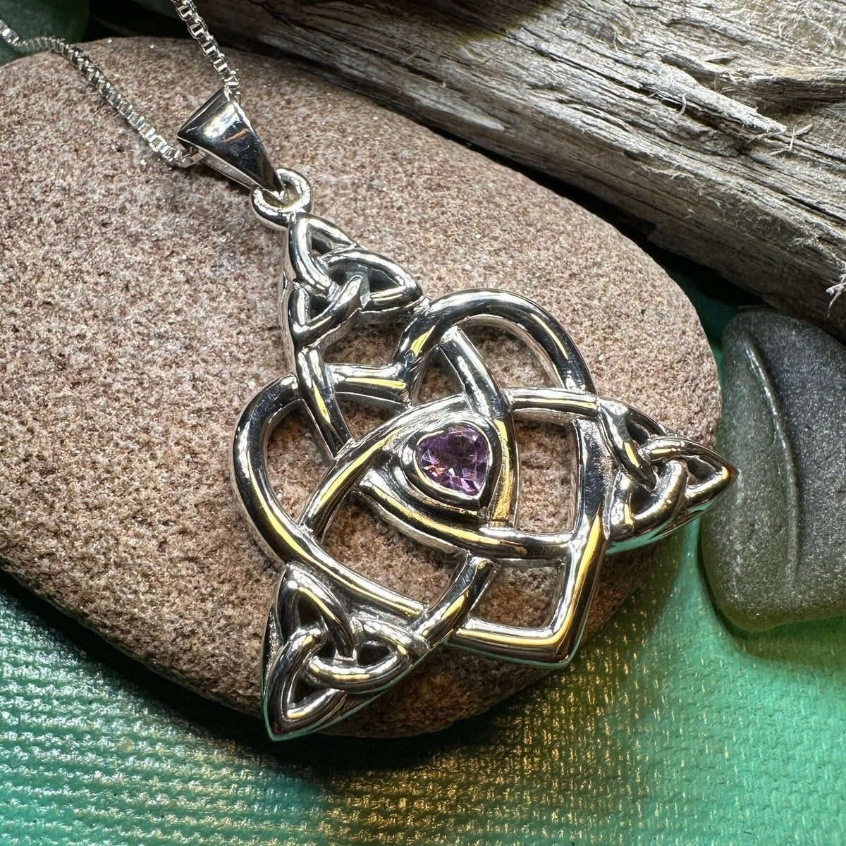 Imogen Mother's Knot Necklace Pendant La Vie Bien Imogen Mother's Knot Necklace