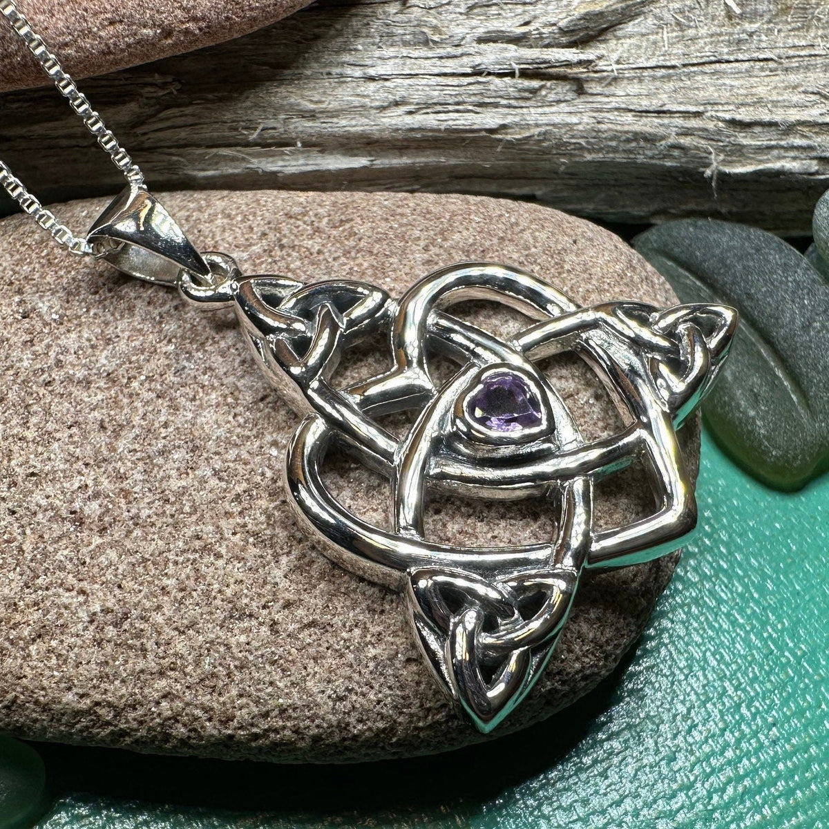 Imogen Mother's Knot Necklace Pendant La Vie Bien Imogen Mother's Knot Necklace