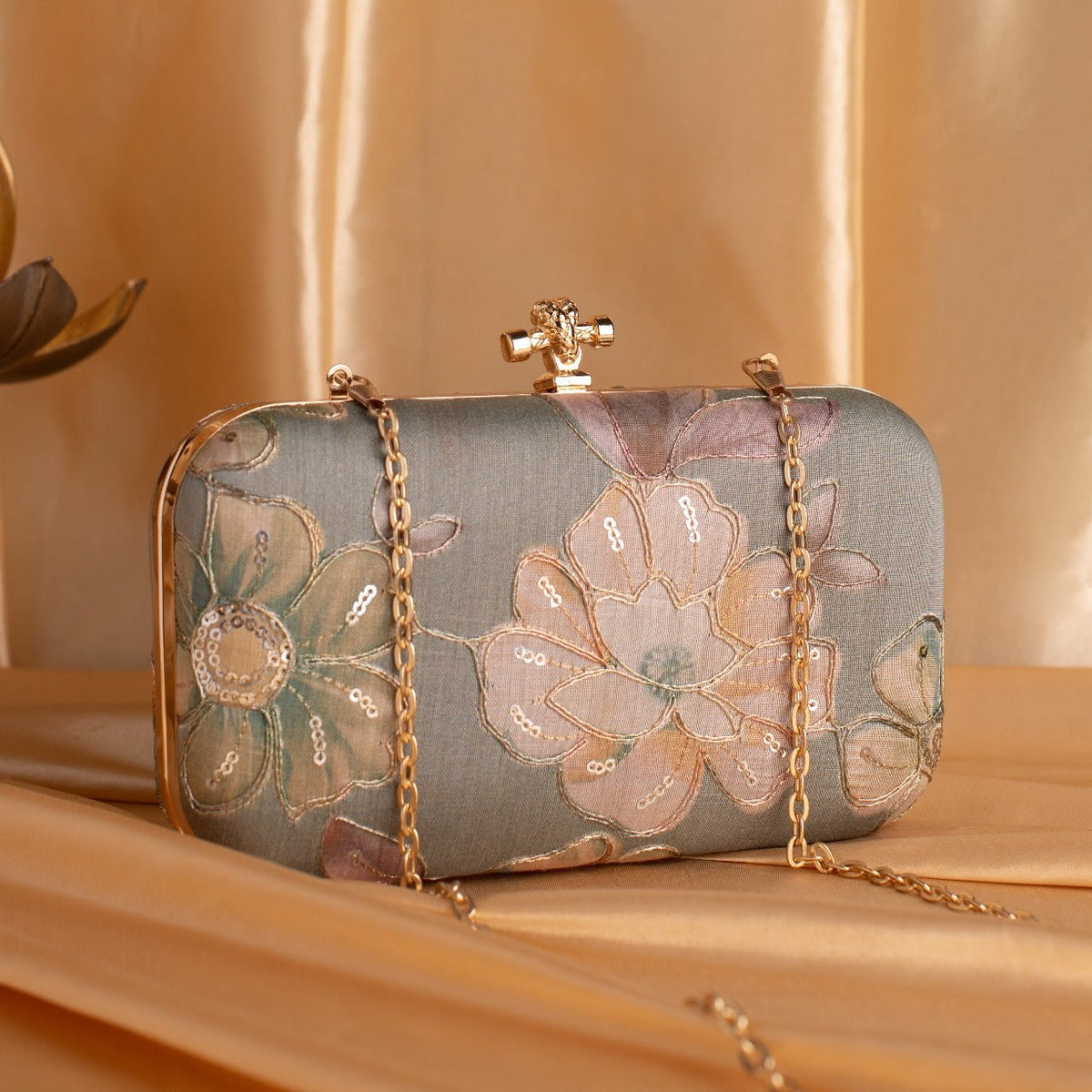 Indian Ethnic Designer Clutch with Ethnic Embroidery of Flower Design Clutch La Vie Bien Indian Ethnic Designer Clutch with Ethnic Embroidery of Flower Design