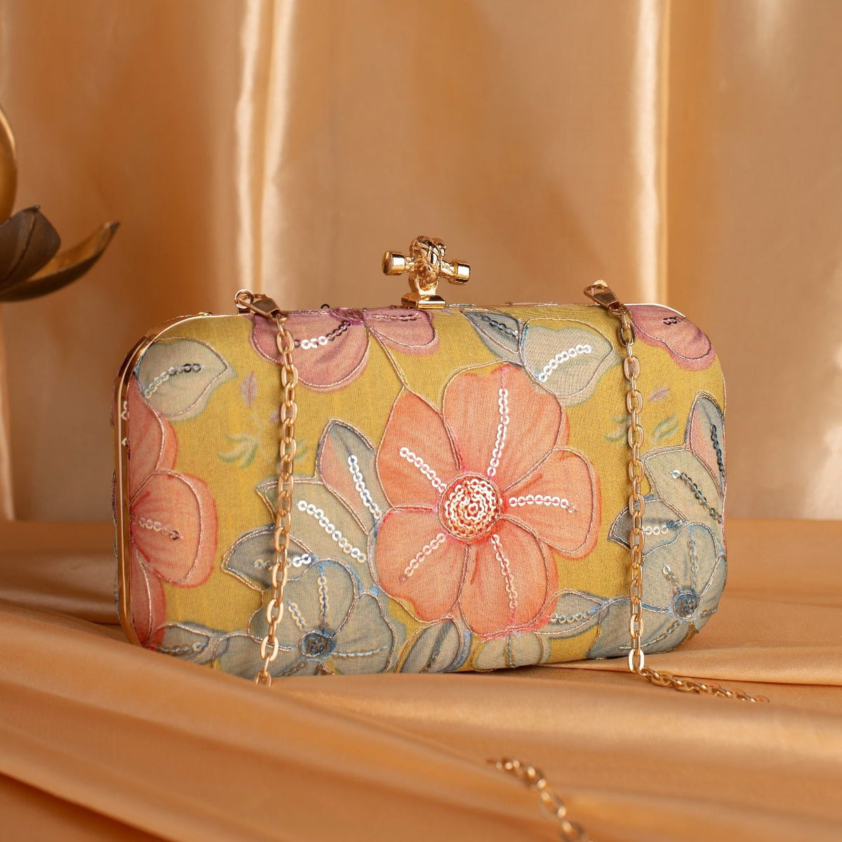 Indian Ethnic Designer Clutch with Ethnic Embroidery of Flower Design Clutch La Vie Bien Indian Ethnic Designer Clutch with Ethnic Embroidery of Flower Design