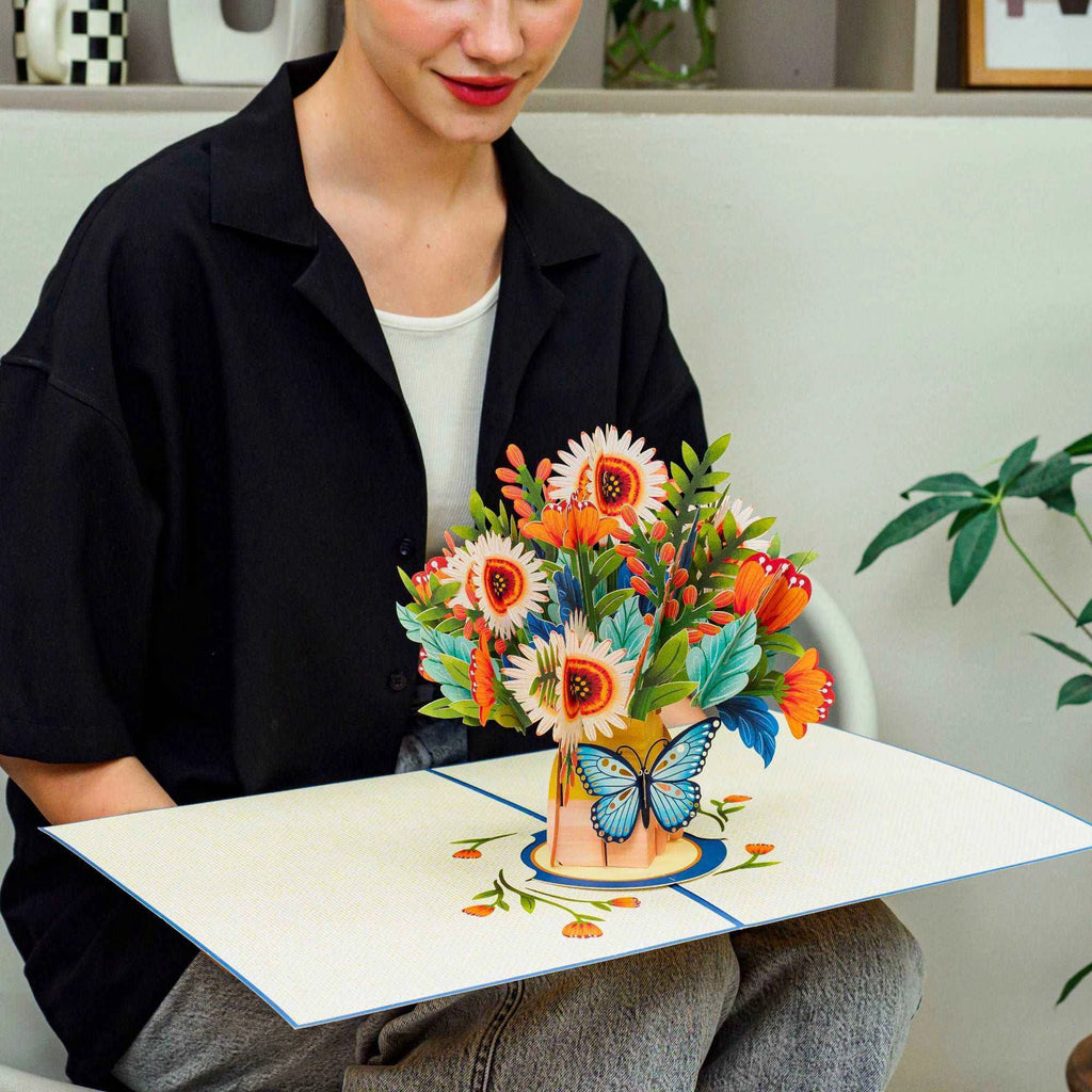 Hugepop Artisan Flower Pop Up Card with Detachable Bouquet by Paper Love