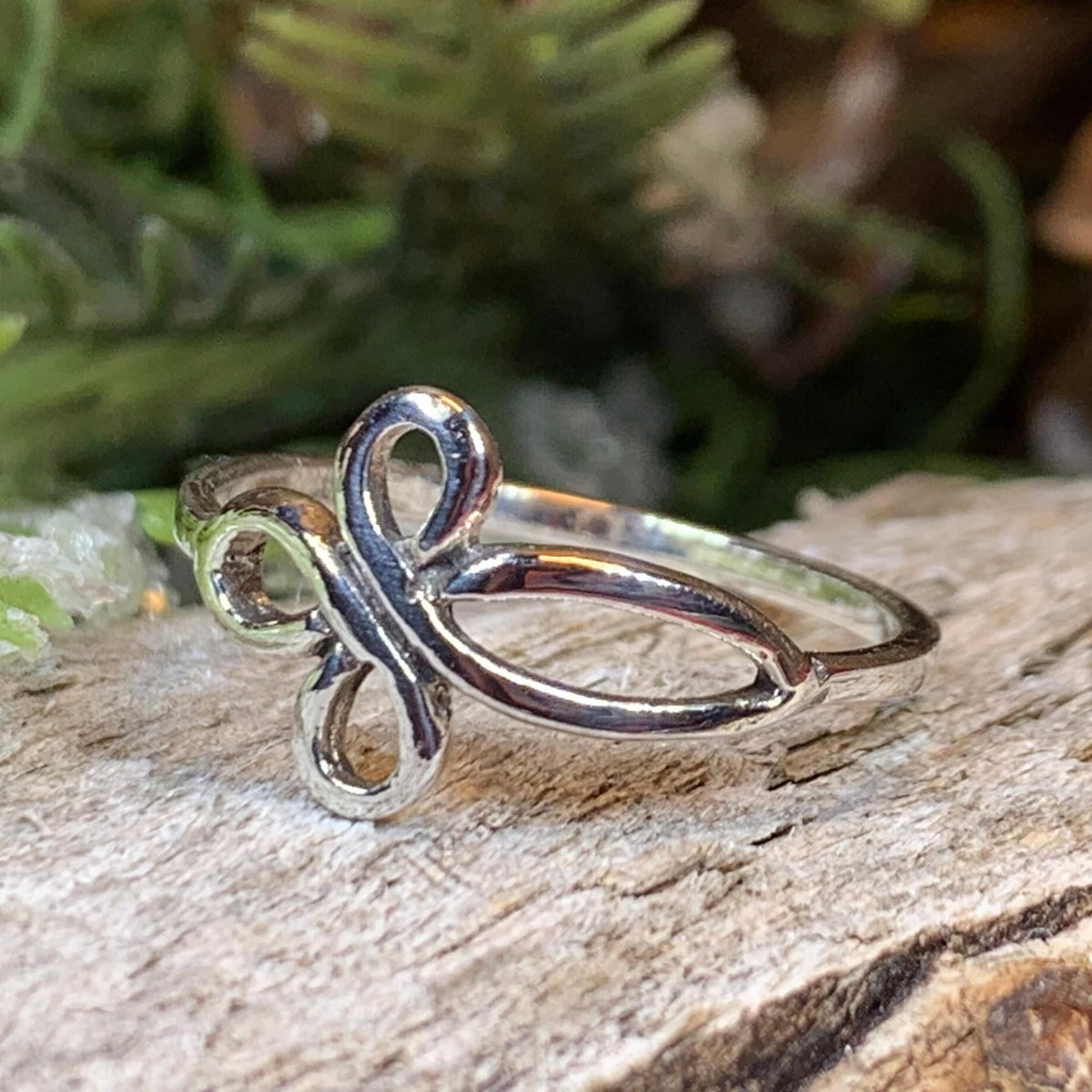 Iona Celtic Cross Ring in Sterling Silver Ring La Vie Bien Iona Celtic Cross Ring in Sterling Silver