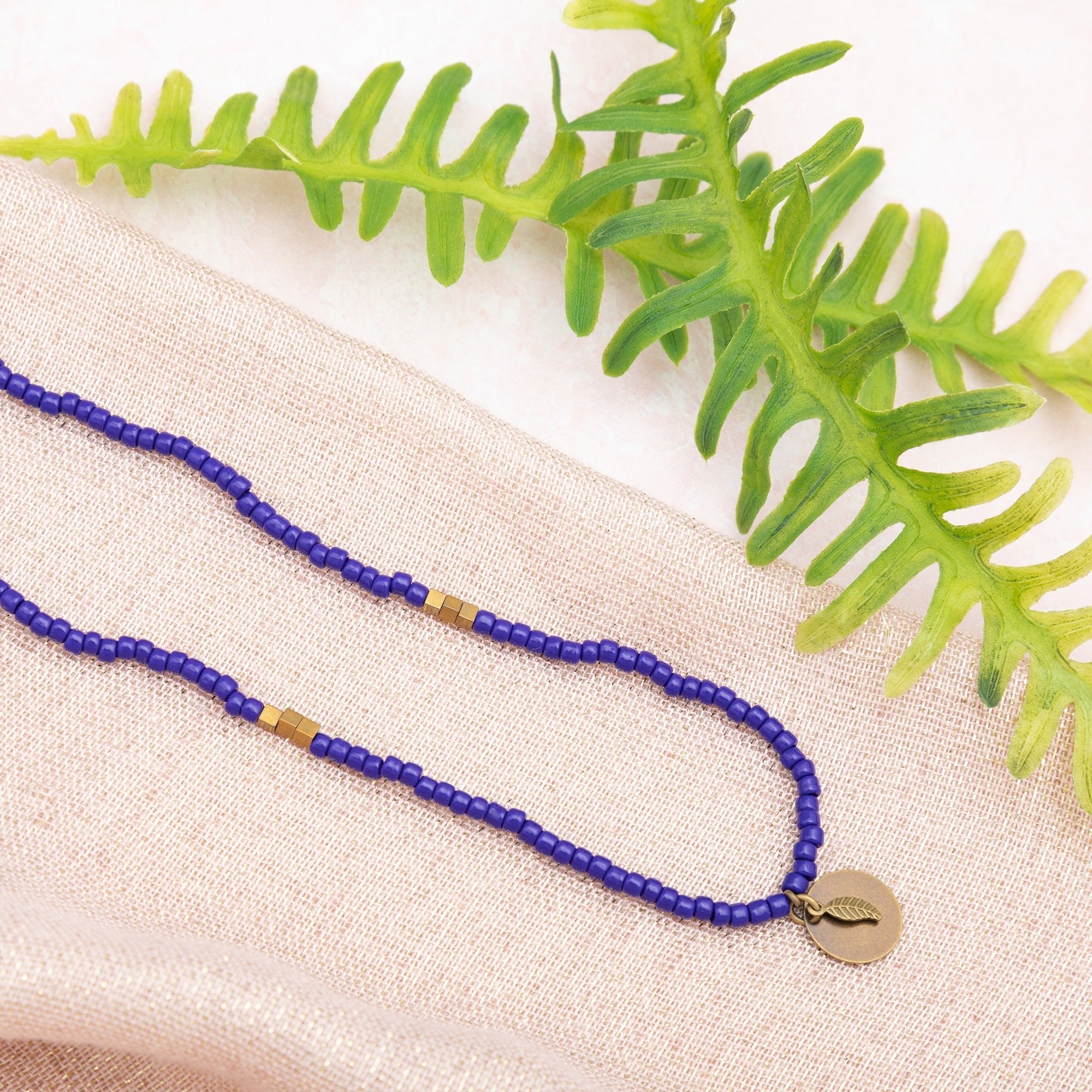 Iraqi Leaf Charm Beaded Necklace Necklaces - Fashion La Vie Bien Iraqi Leaf Charm Beaded Necklace