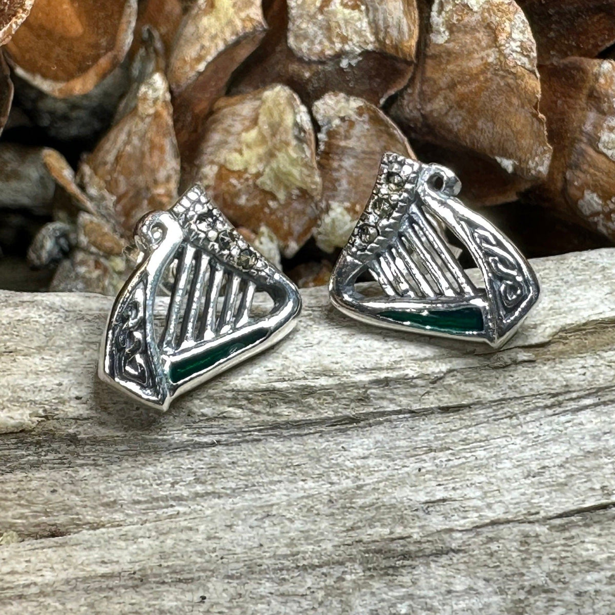 Ireland's Harp Post Earrings Post Earrings La Vie Bien Ireland's Harp Post Earrings