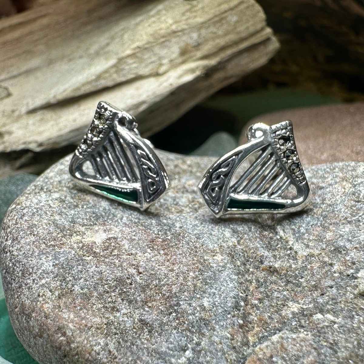Ireland's Harp Post Earrings Post Earrings La Vie Bien Ireland's Harp Post Earrings