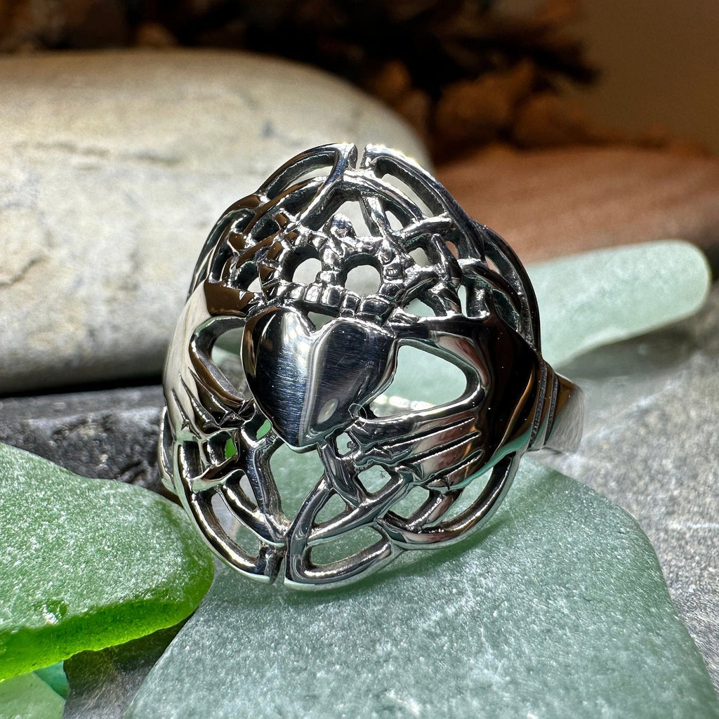 Irish Lace Claddagh Ring in Sterling Silver Ring La Vie Bien Irish Lace Claddagh Ring in Sterling Silver