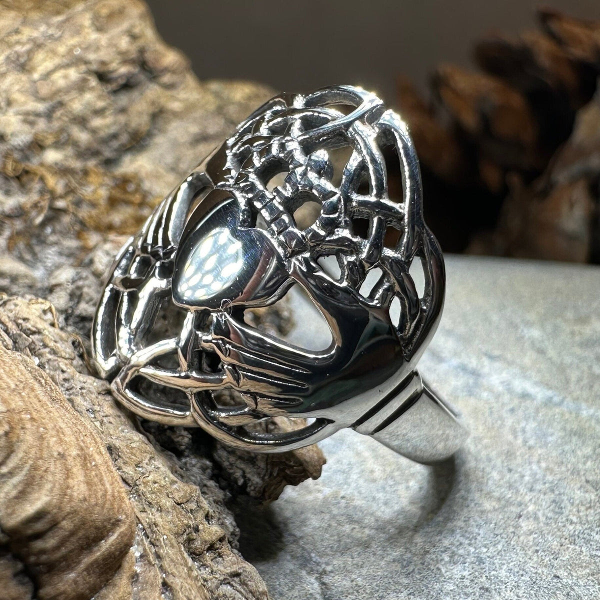 Irish Lace Claddagh Ring in Sterling Silver Ring La Vie Bien Irish Lace Claddagh Ring in Sterling Silver