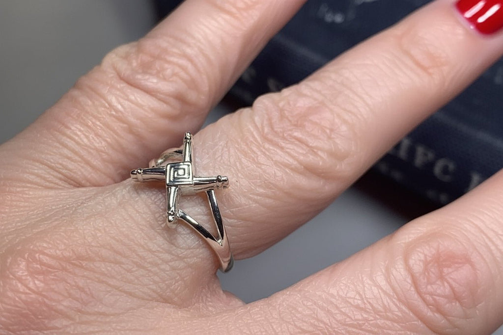 Irish Saint Brigid's Cross Ring in Sterling Silver Ring La Vie Bien Irish Saint Brigid's Cross Ring in Sterling Silver