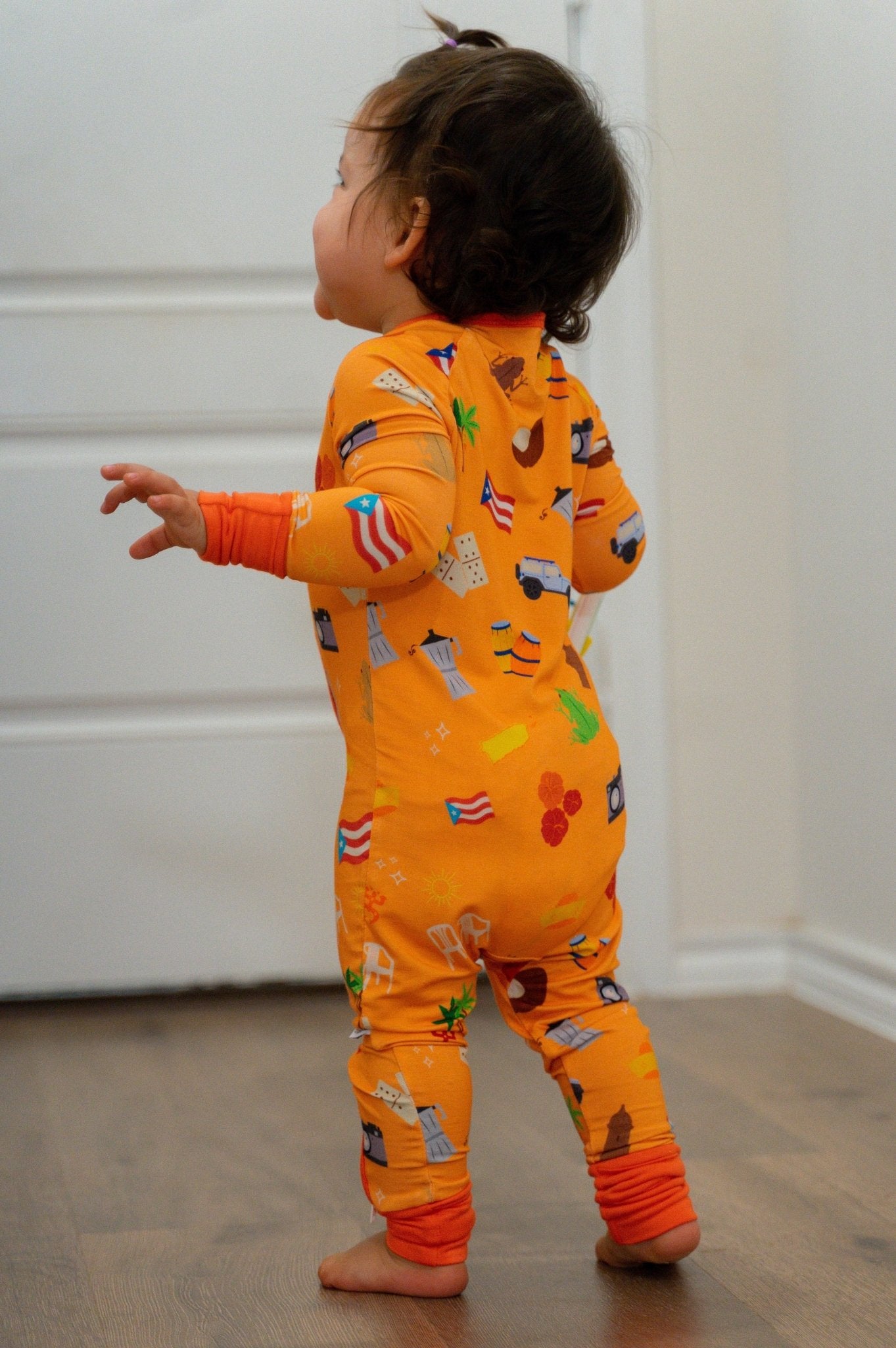 Isla del Encanto Pajamas La Vie Bien Isla del Encanto Pajamas