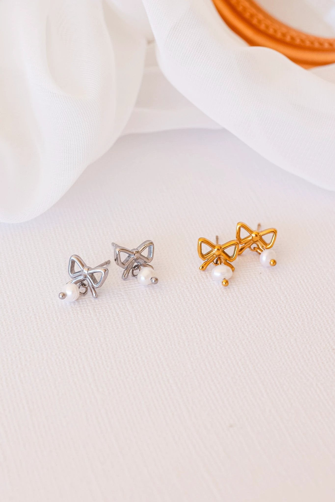 Jane Bow Earring by Rose & Clay