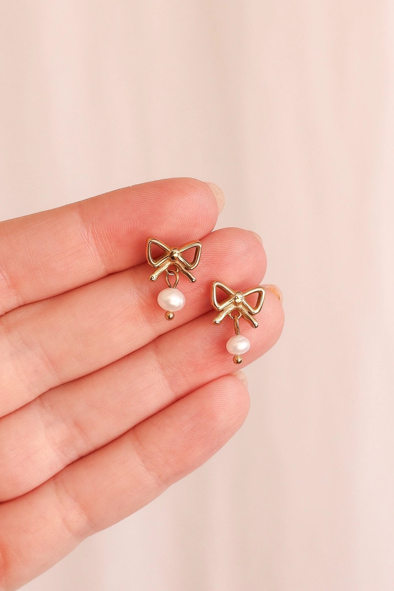 Jane Bow Earring by Rose & Clay
