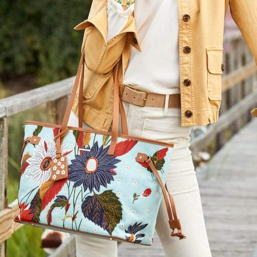 Jetsetter Tote - Riverside Station Vintage Floral Purses & Bags La Vie Bien Jetsetter Tote - Riverside Station Vintage Floral
