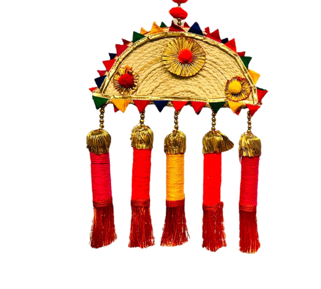 Jute Hanging with Tassels Festive Decor La Vie Bien Jute Hanging with Tassels