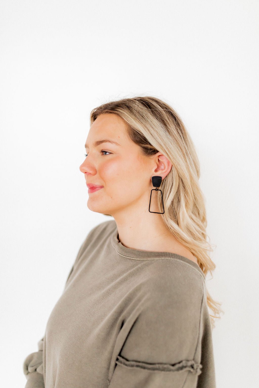 Kaelyn Statement Earrings - True Black