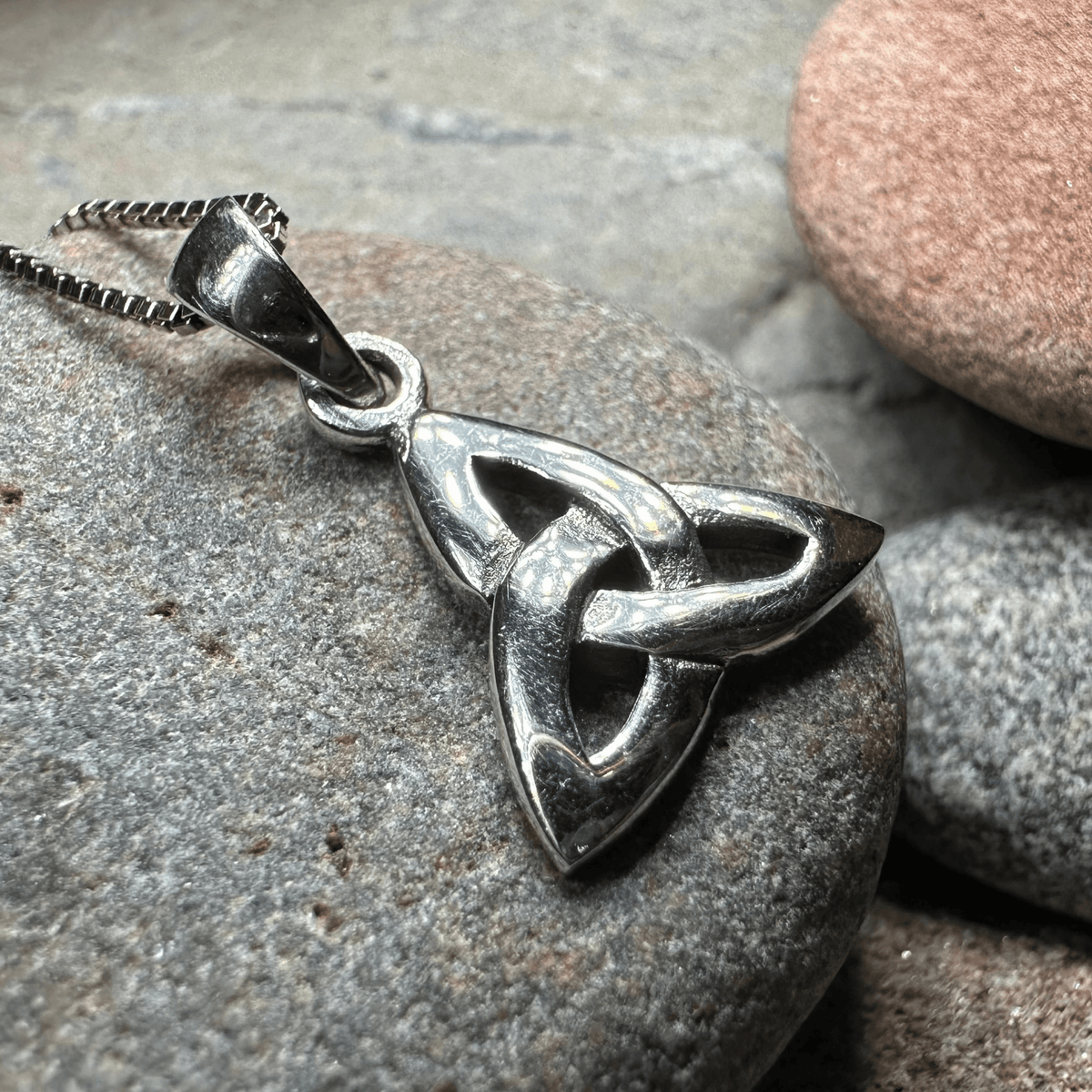 Karstyn Celtic Trinity Knot Necklace in Sterling Silver Pendant La Vie Bien Karstyn Celtic Trinity Knot Necklace in Sterling Silver