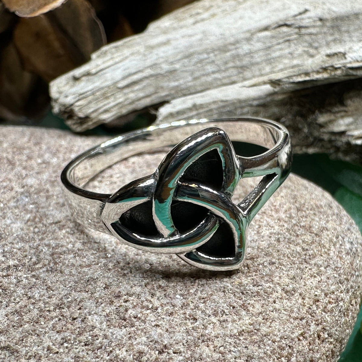 Kegan Trinity Knot Ring La Vie Bien Kegan Trinity Knot Ring