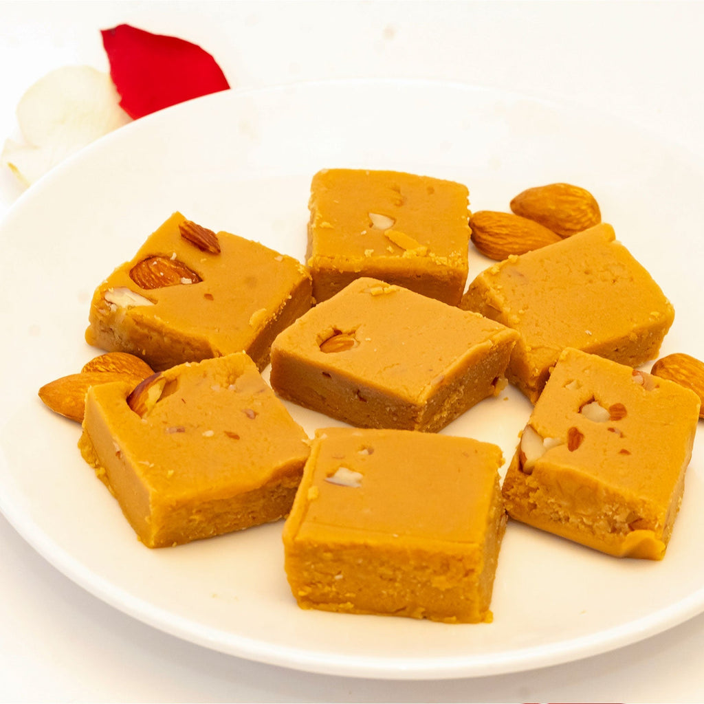 Khoya Burfi: Badam La Vie Bien Khoya Burfi: Badam