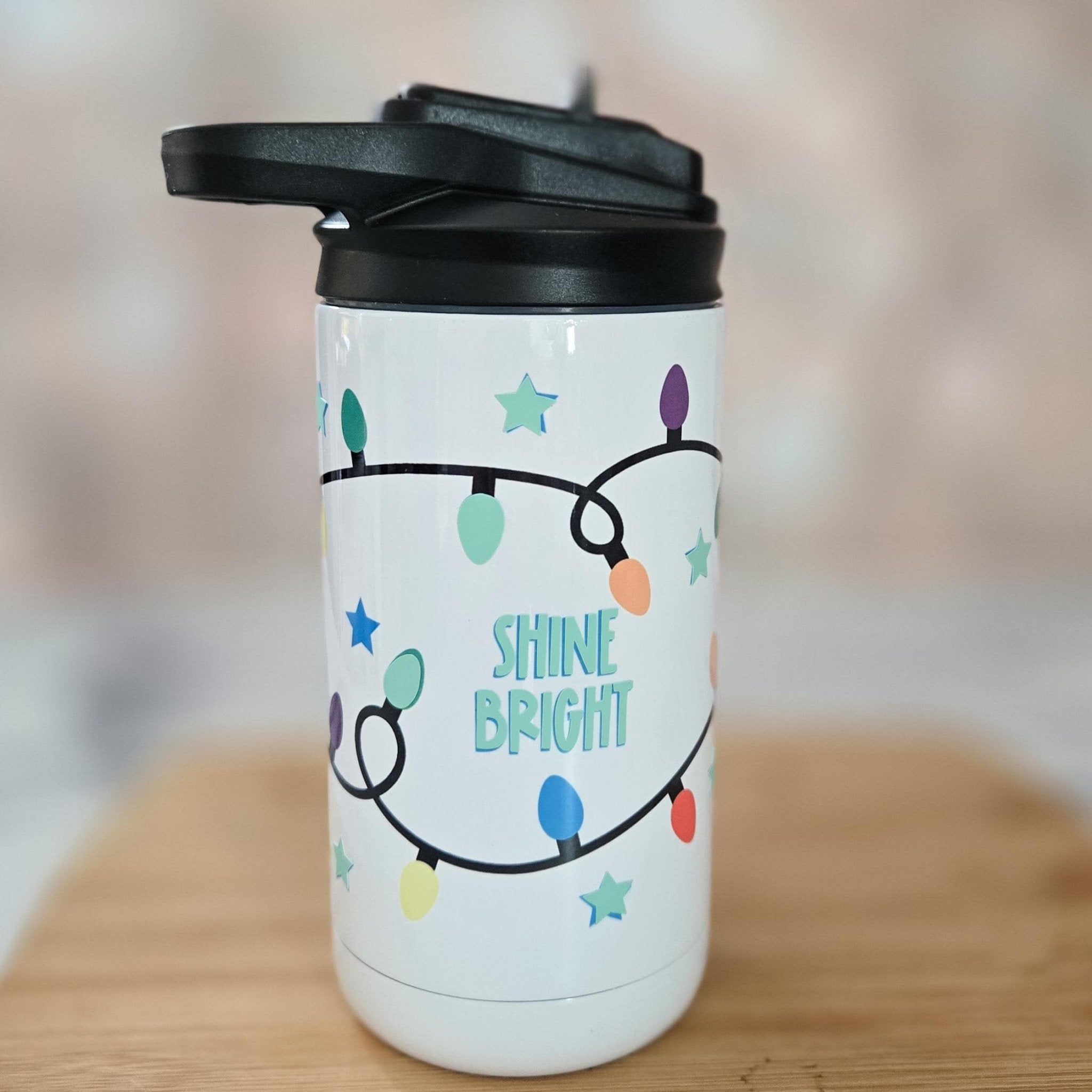 Kids Shine Bright Christmas Lights Glow - in - the - Dark Sippy Cup Drinkware La Vie Bien Kids Shine Bright Christmas Lights Glow - in - the - Dark Sippy Cup