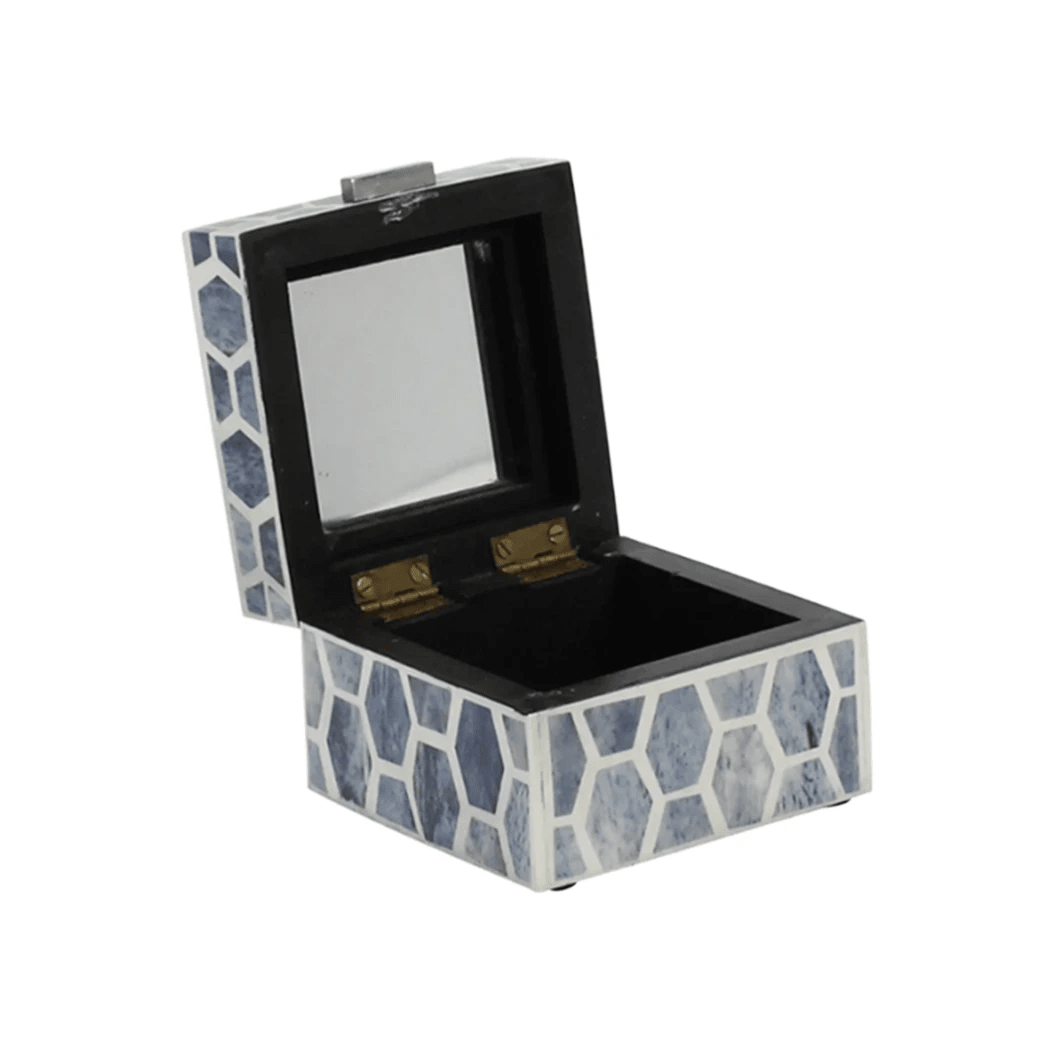 Kirra Box