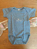 Korean 아가 embroidered Aga (baby/little one) Baby jersey bodysuit Baby bodysuit La Vie Bien Korean 아가 embroidered Aga (baby/little one) Baby jersey bodysuit