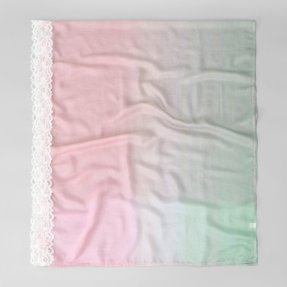 Lace Trim Print Hijab Shawl(MH231) La Vie Bien Lace Trim Print Hijab Shawl(MH231)
