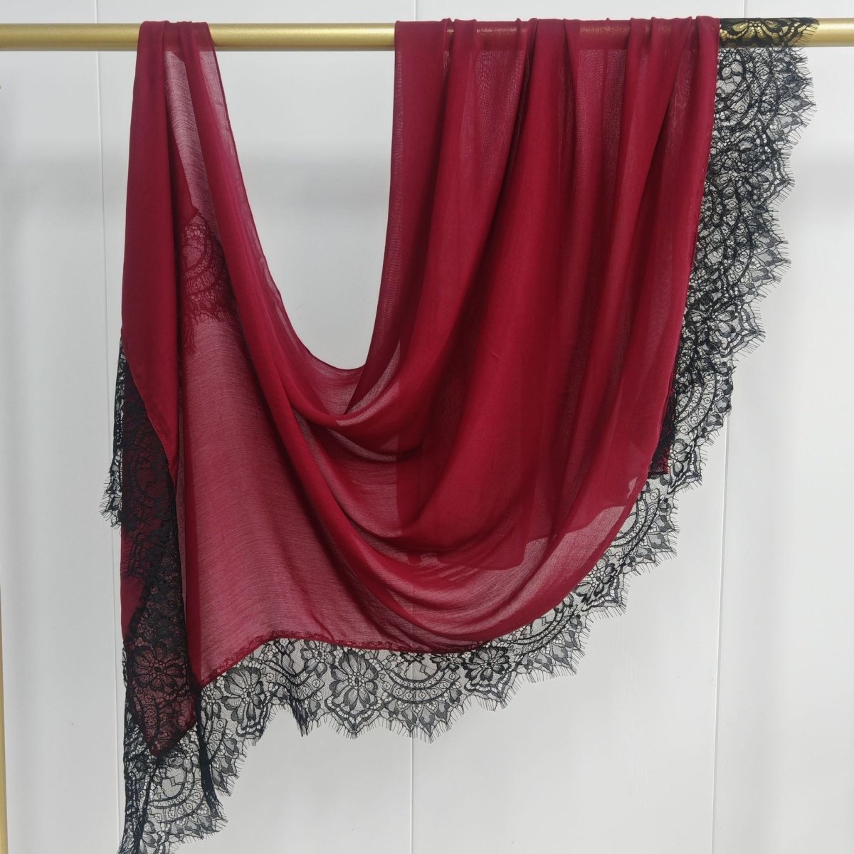 Lace Trim Rayon Hijab Scarf(MH211) La Vie Bien Lace Trim Rayon Hijab Scarf(MH211)